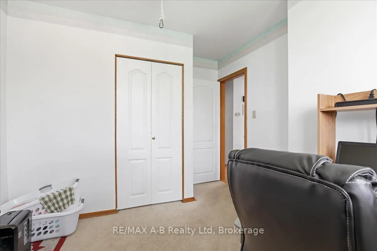 Photo 26 of 175 Mowat Street, Stratford — HOMEH