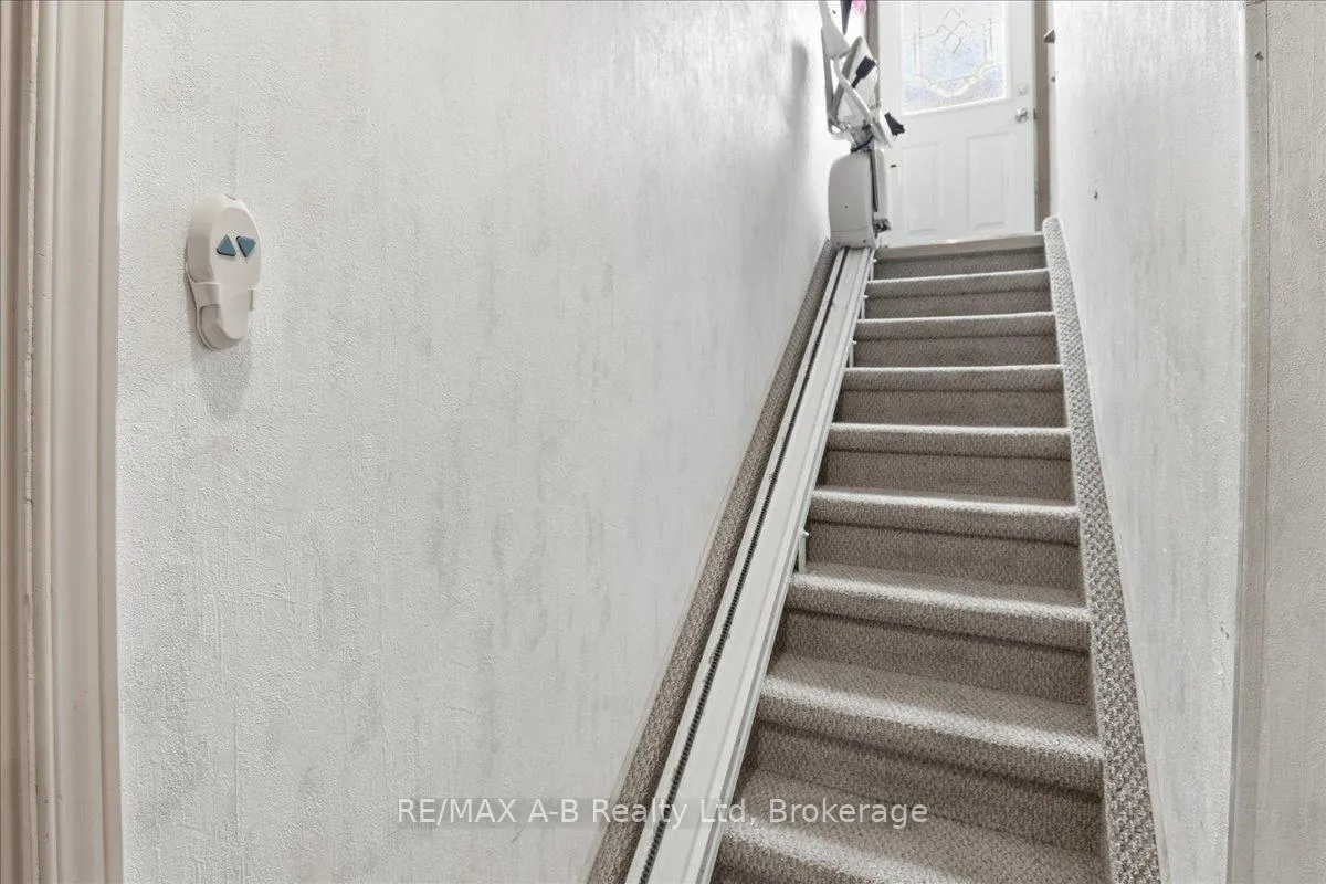 Photo 27 of 175 Mowat Street, Stratford — HOMEH