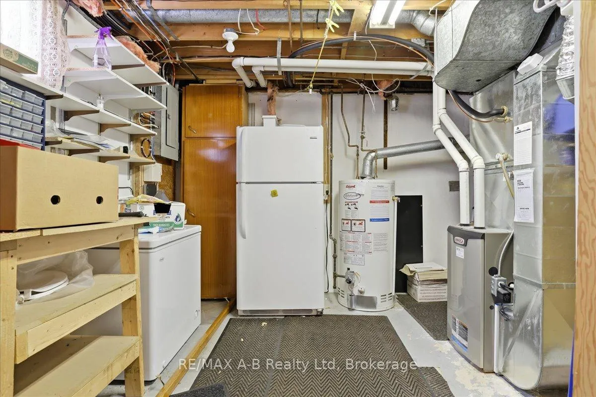 Photo 37 of 175 Mowat Street, Stratford — HOMEH