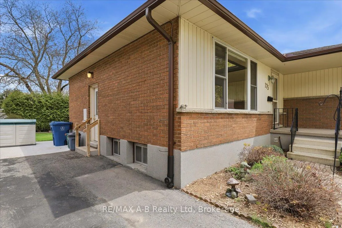 Photo 39 of 175 Mowat Street, Stratford — HOMEH