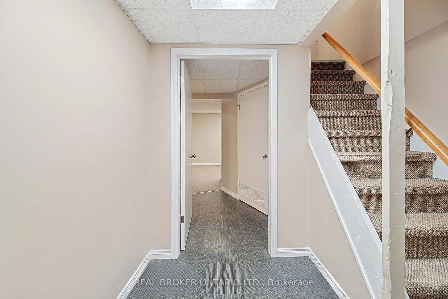Photo 18 of 18 Julie Drive, Thorold, Confederation Heights — HOMEH