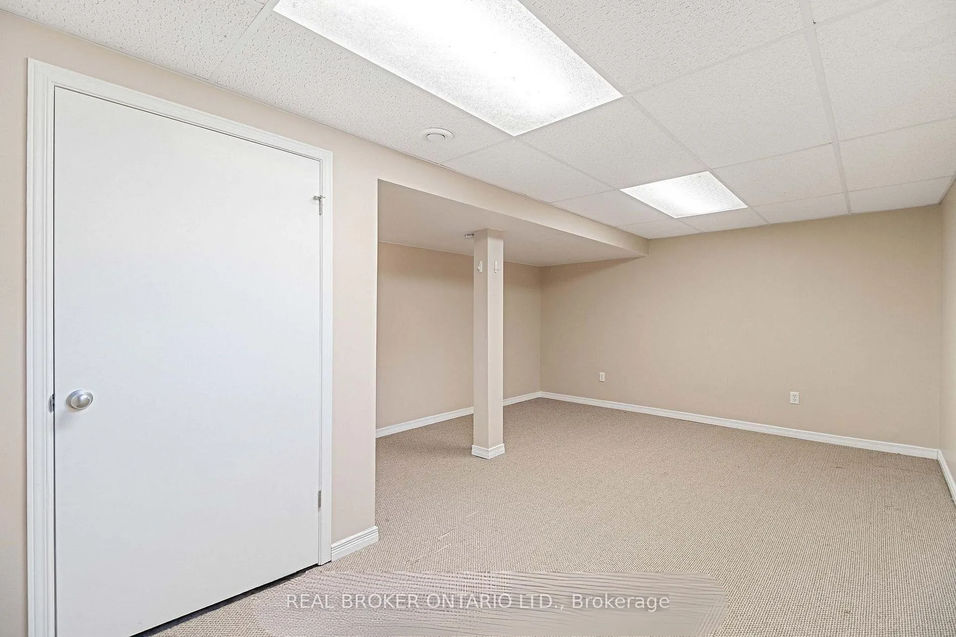 Photo 19 of 18 Julie Drive, Thorold, Confederation Heights — HOMEH