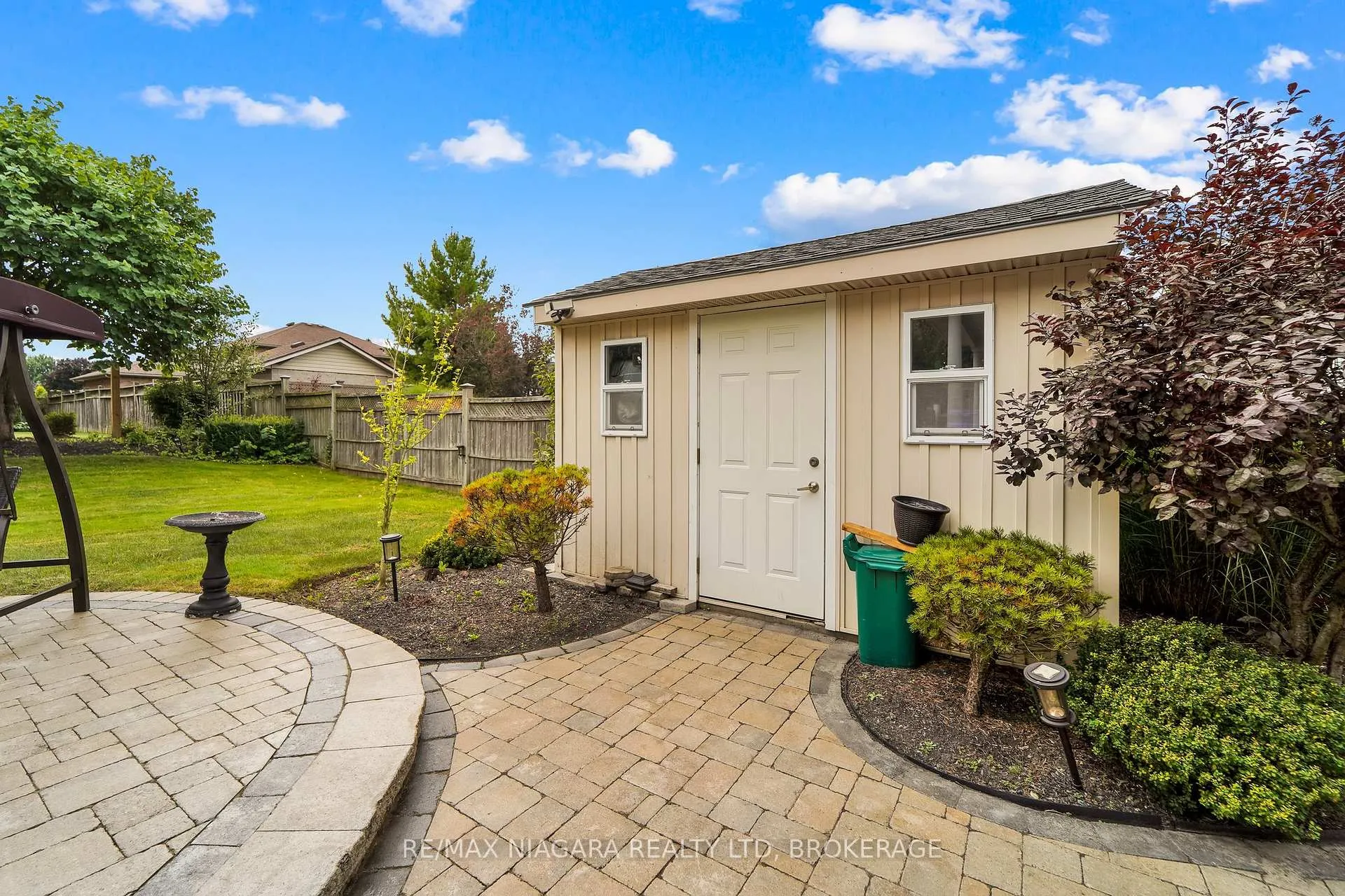 Photo 40 of 8018 Cathedral Drive, Niagara Falls, Mt. Carmel — HOMEH