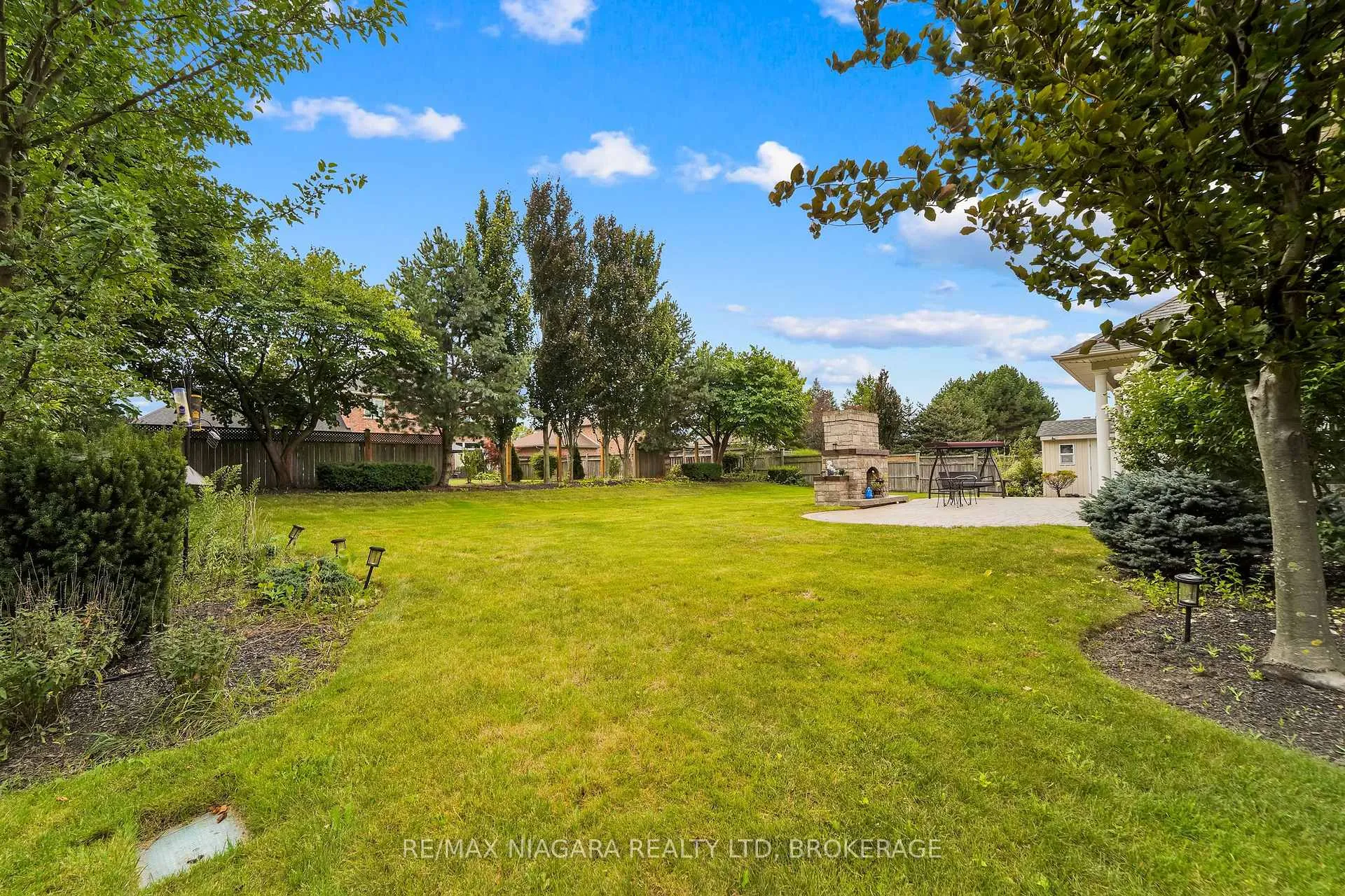 Photo 46 of 8018 Cathedral Drive, Niagara Falls, Mt. Carmel — HOMEH