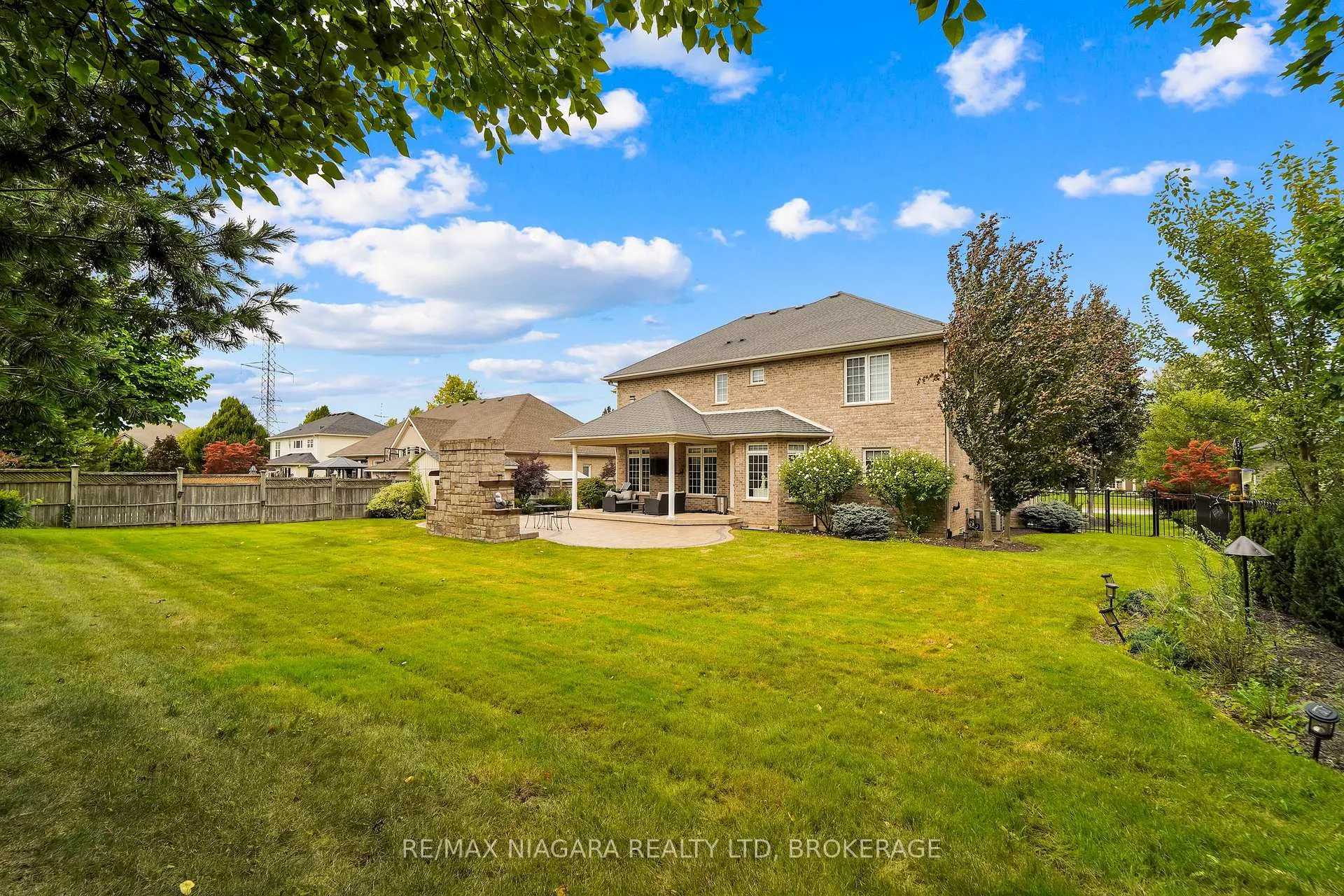 Photo 48 of 8018 Cathedral Drive, Niagara Falls, Mt. Carmel — HOMEH