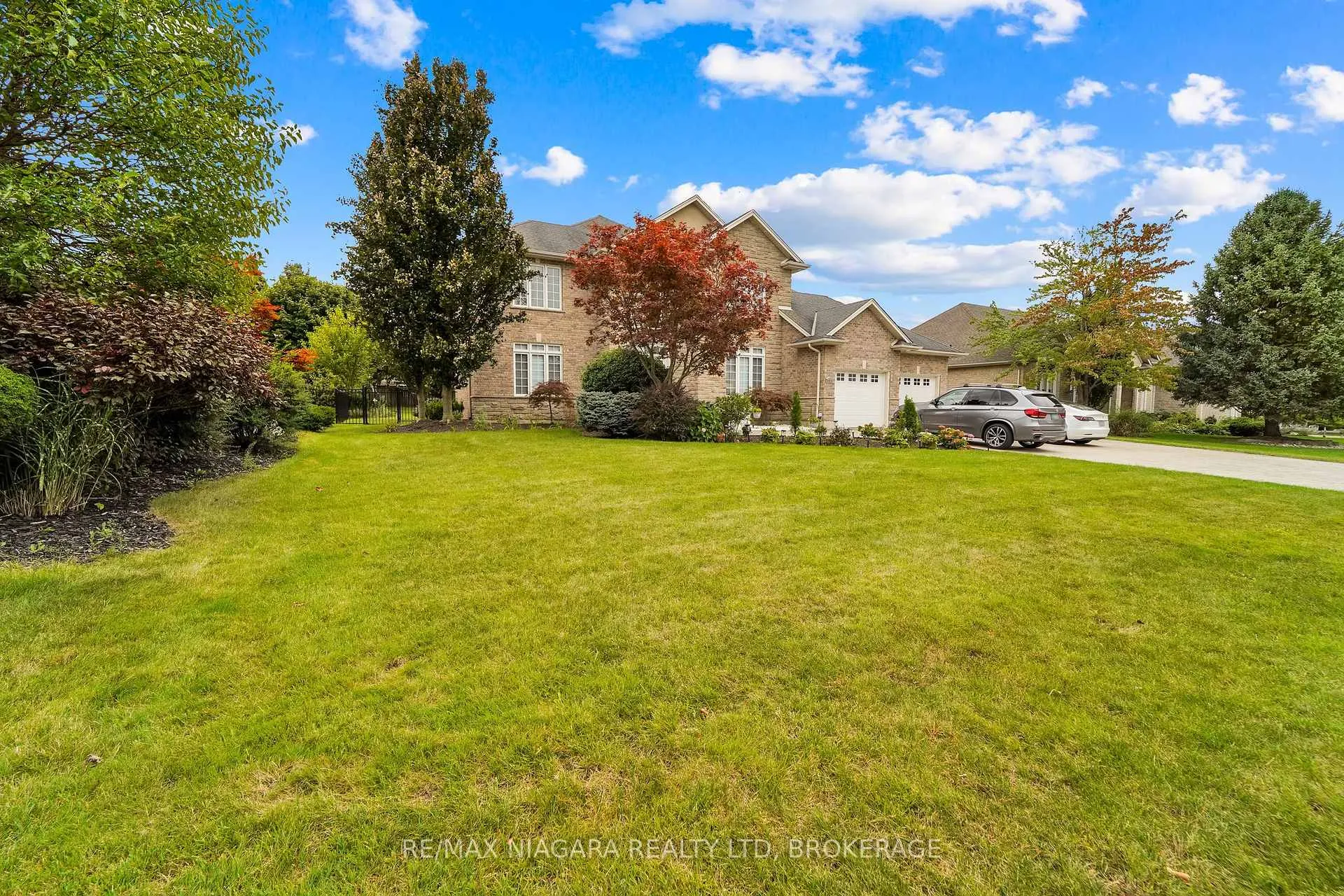 Photo 49 of 8018 Cathedral Drive, Niagara Falls, Mt. Carmel — HOMEH