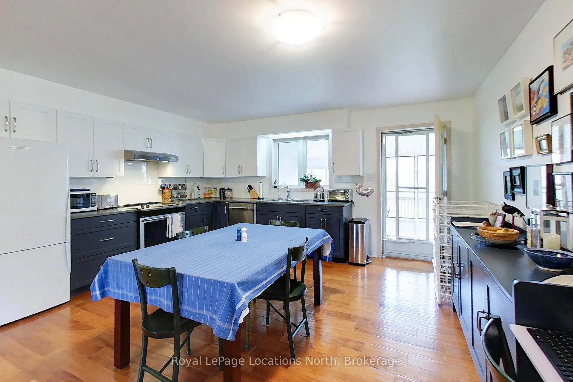 Photo 21 of 355 Union Street, Meaford — HOMEH