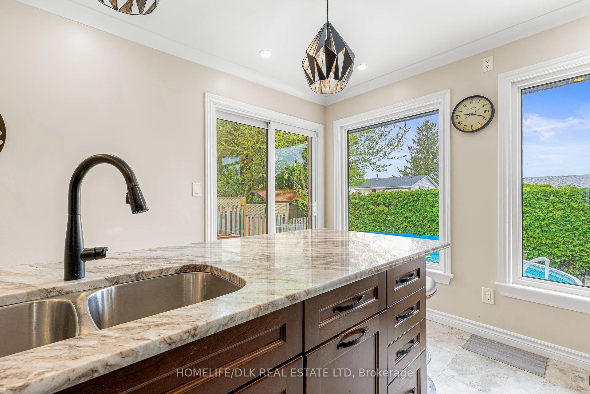 Photo 11 of 155 Beley Street, Brockville — HOMEH