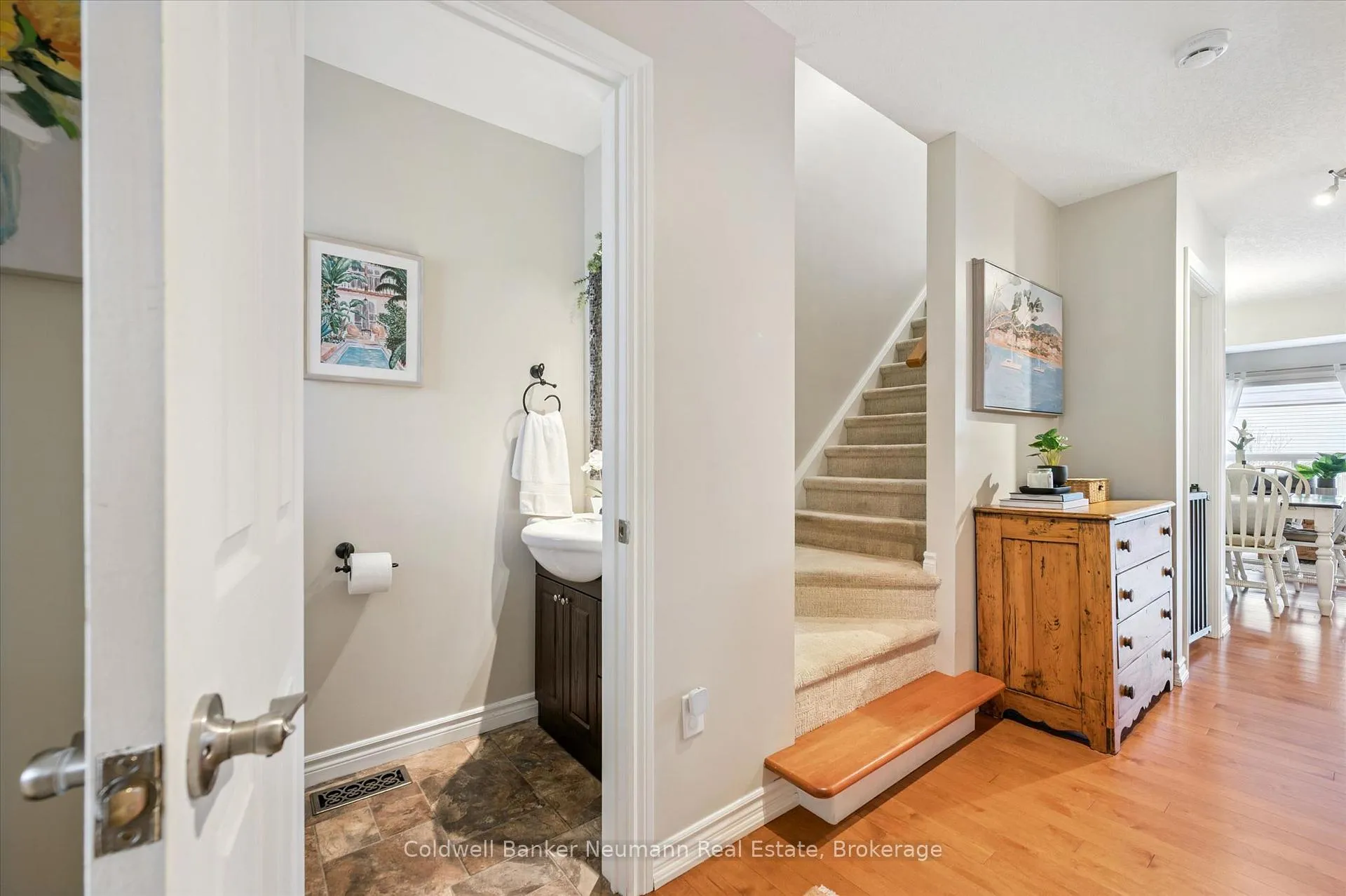 Photo 7 of 47 Gibbons Drive, Centre Wellington, Fergus — HOMEH
