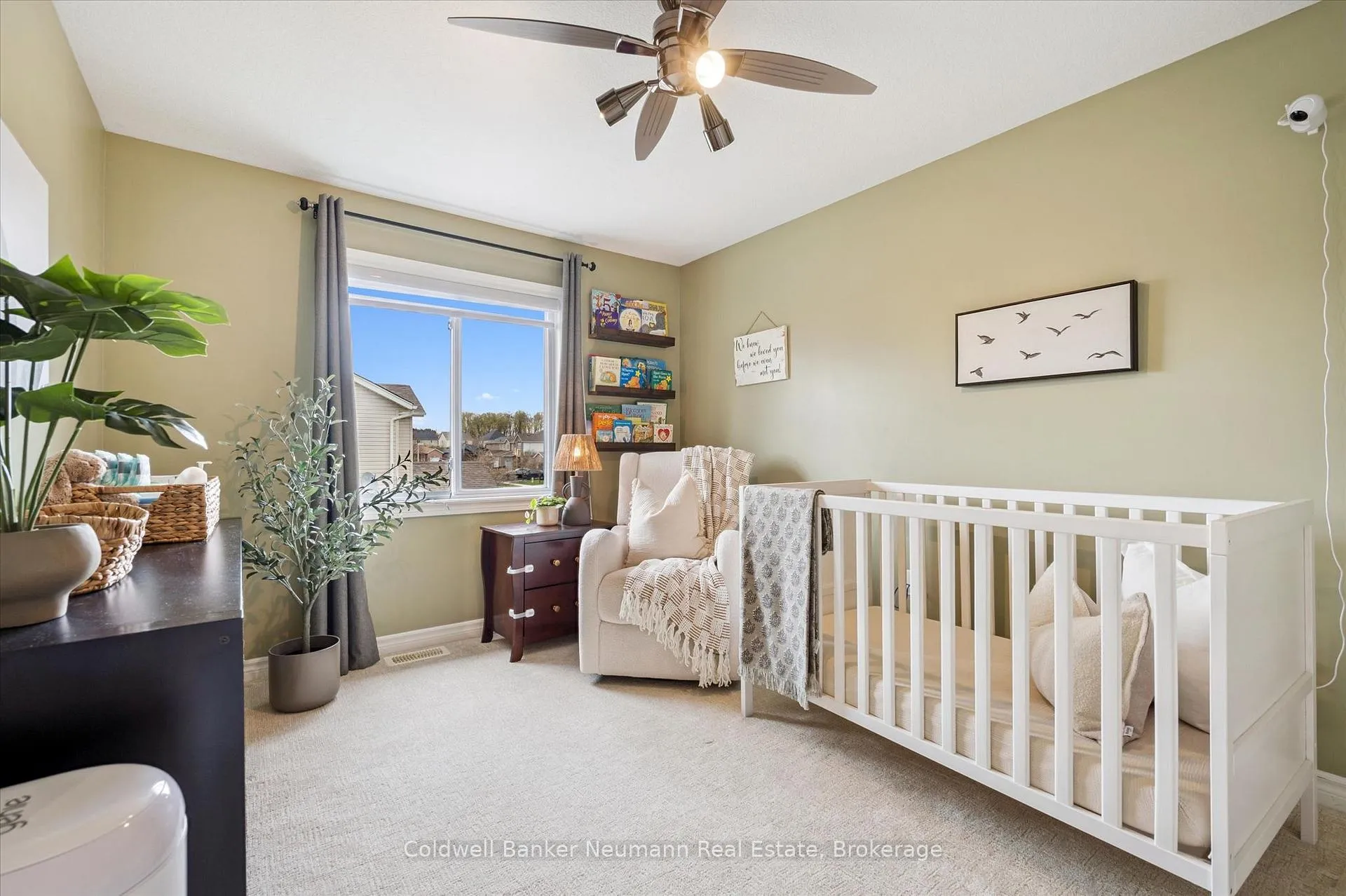 Photo 11 of 47 Gibbons Drive, Centre Wellington, Fergus — HOMEH