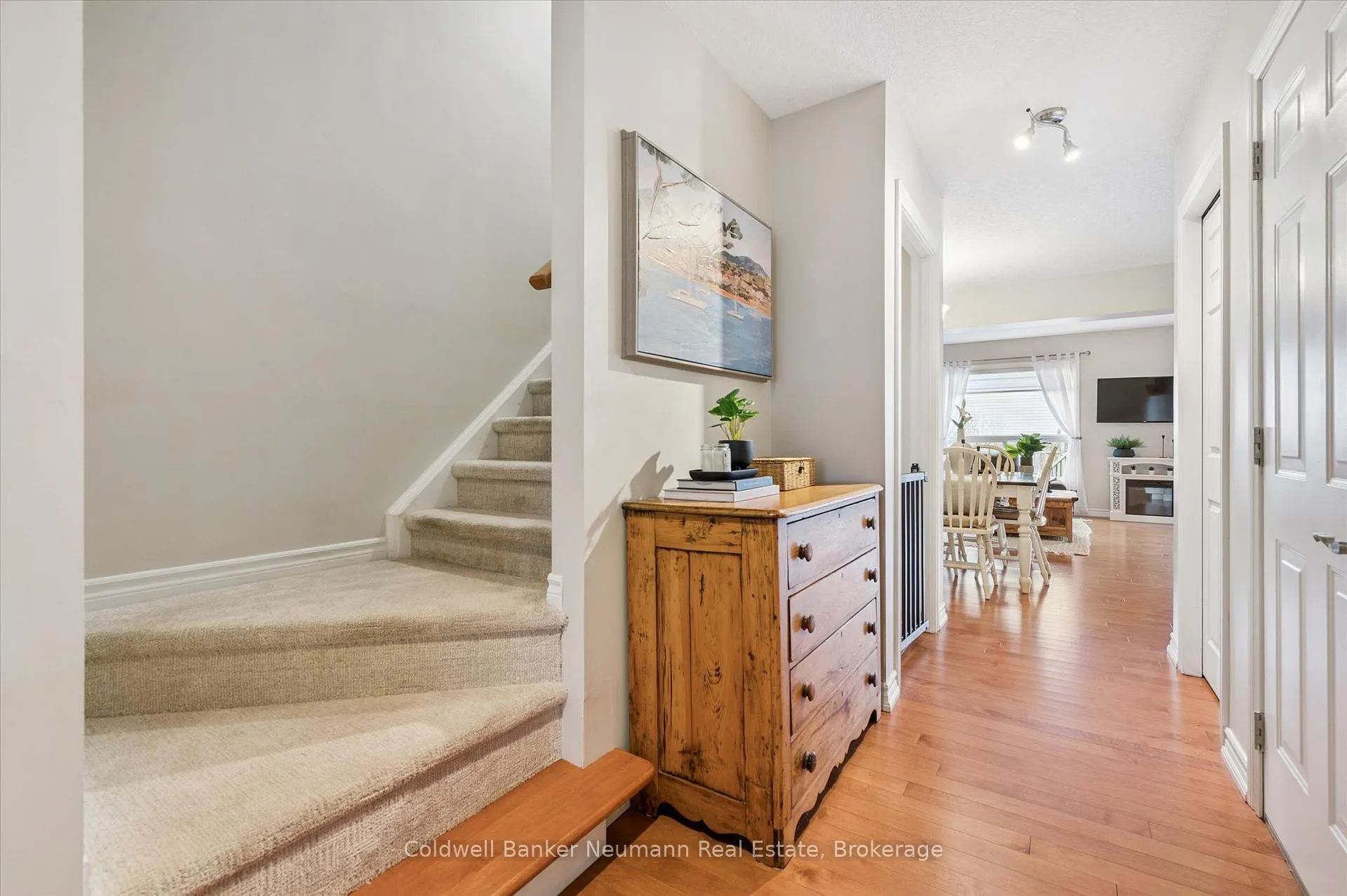 Photo 14 of 47 Gibbons Drive, Centre Wellington, Fergus — HOMEH