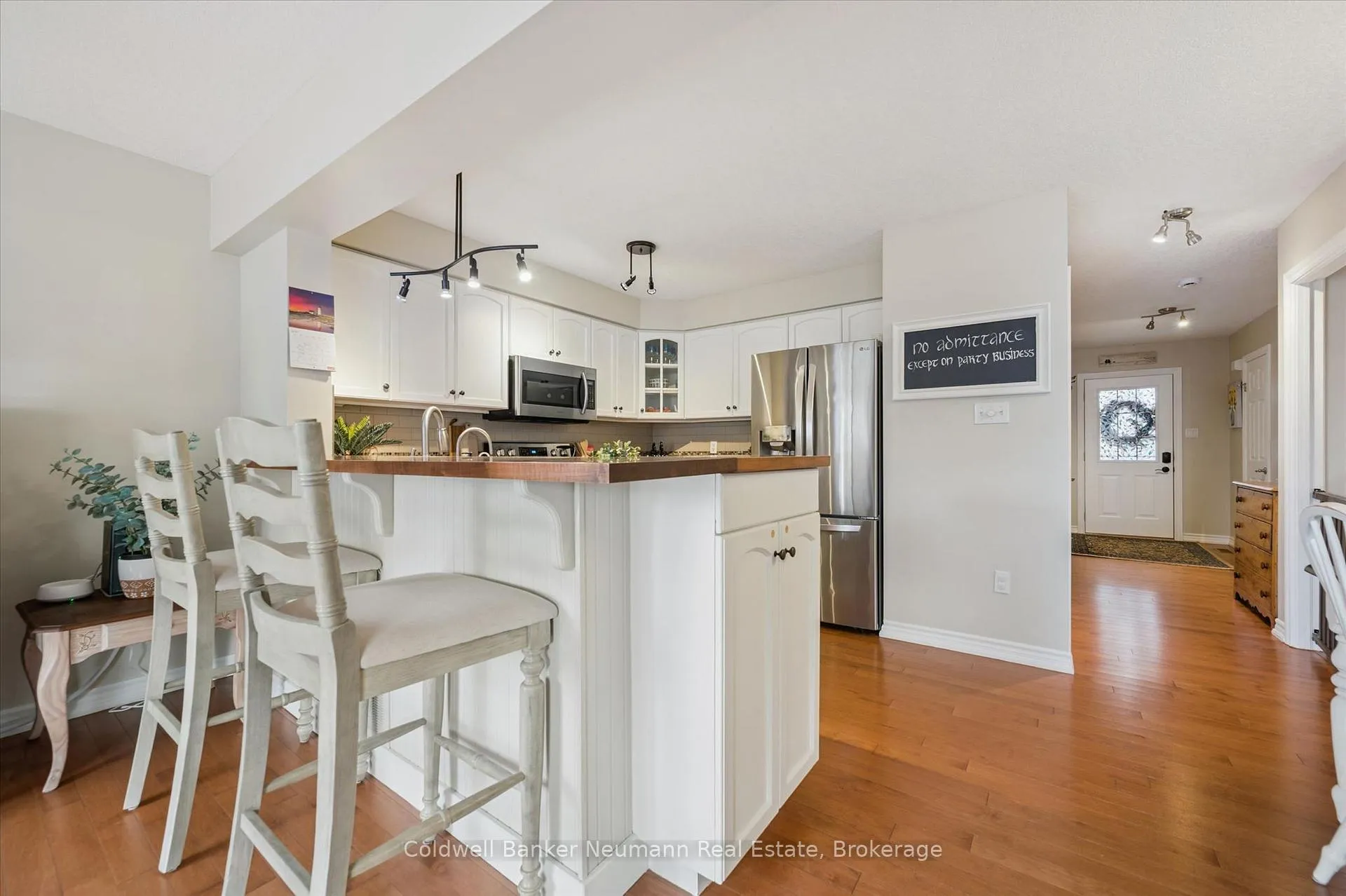 Photo 22 of 47 Gibbons Drive, Centre Wellington, Fergus — HOMEH