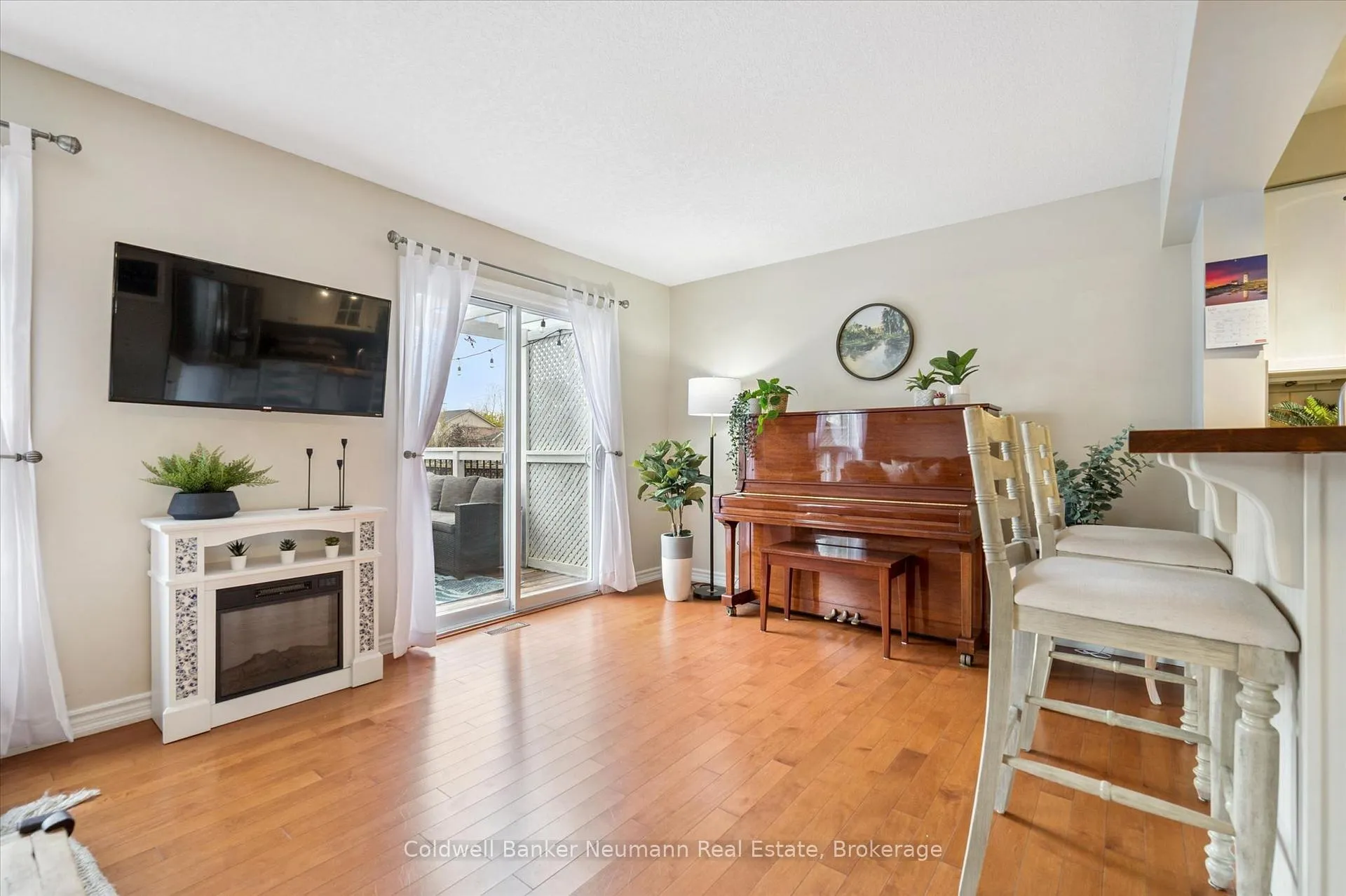 Photo 32 of 47 Gibbons Drive, Centre Wellington, Fergus — HOMEH