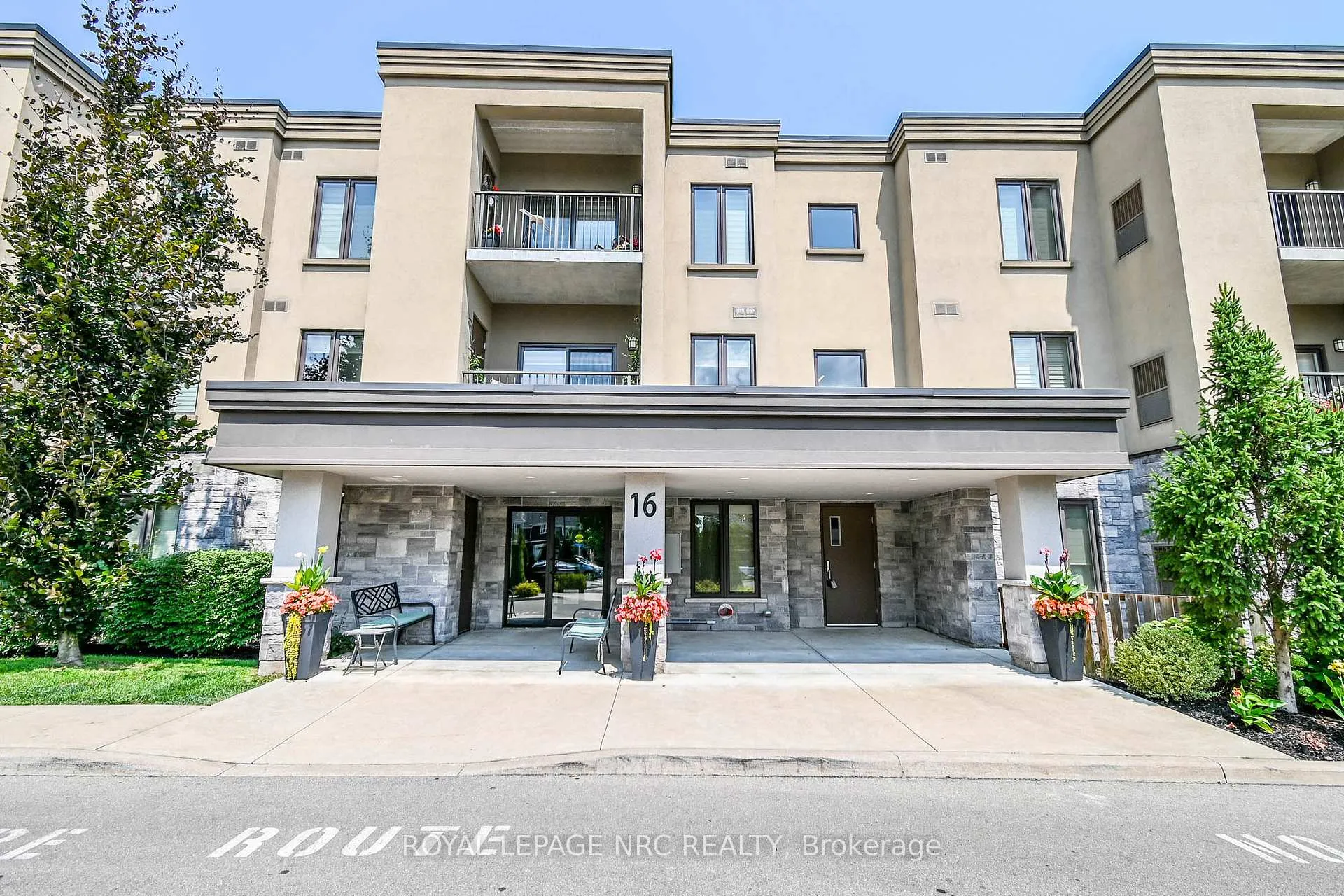 Photo 1 of Unit 203, 16 Sullivan Avenue, Thorold, Thorold Downtown — HOMEH