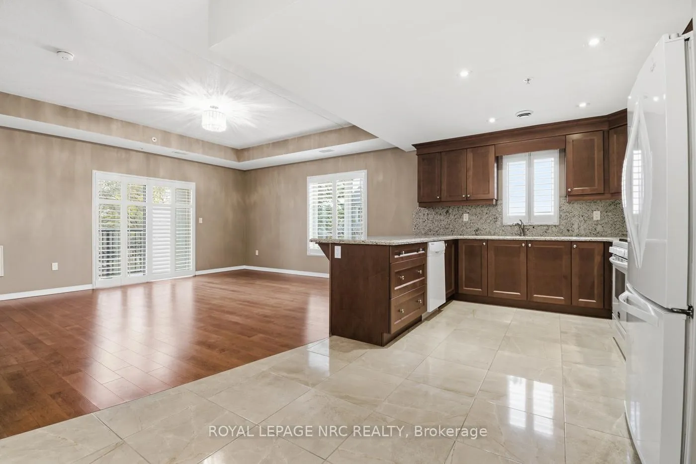 Photo 3 of Unit 203, 16 Sullivan Avenue, Thorold, Thorold Downtown — HOMEH