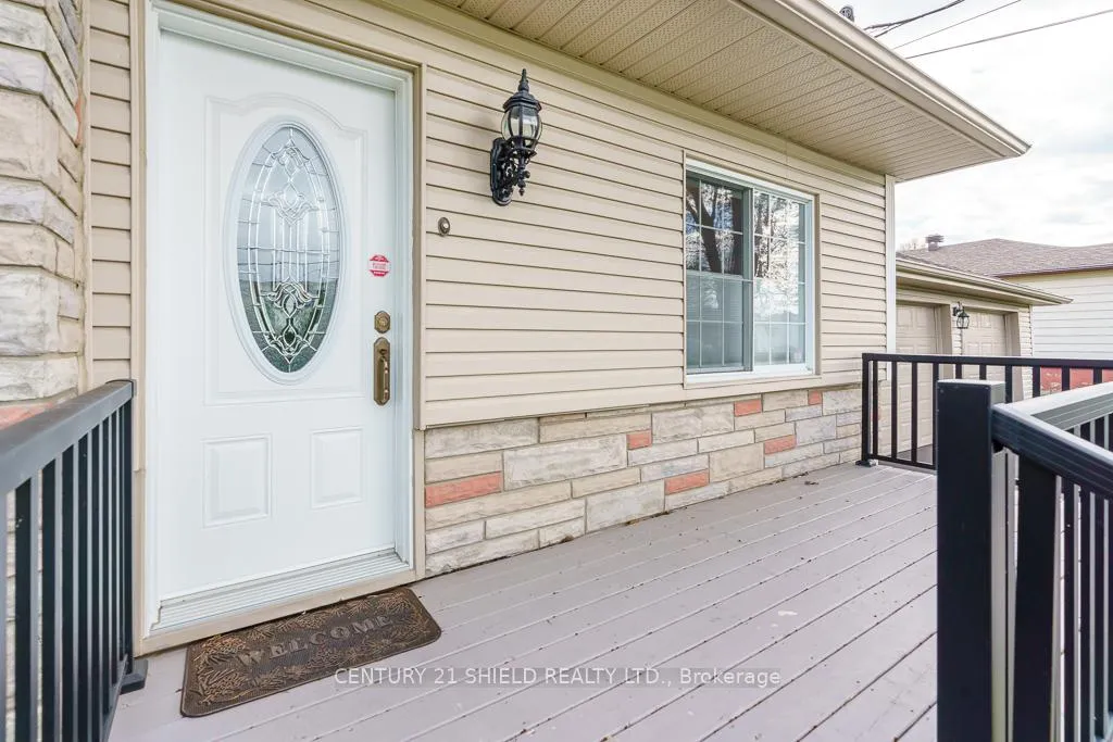 Photo 3 of 100 14th Street W, Cornwall — HOMEH