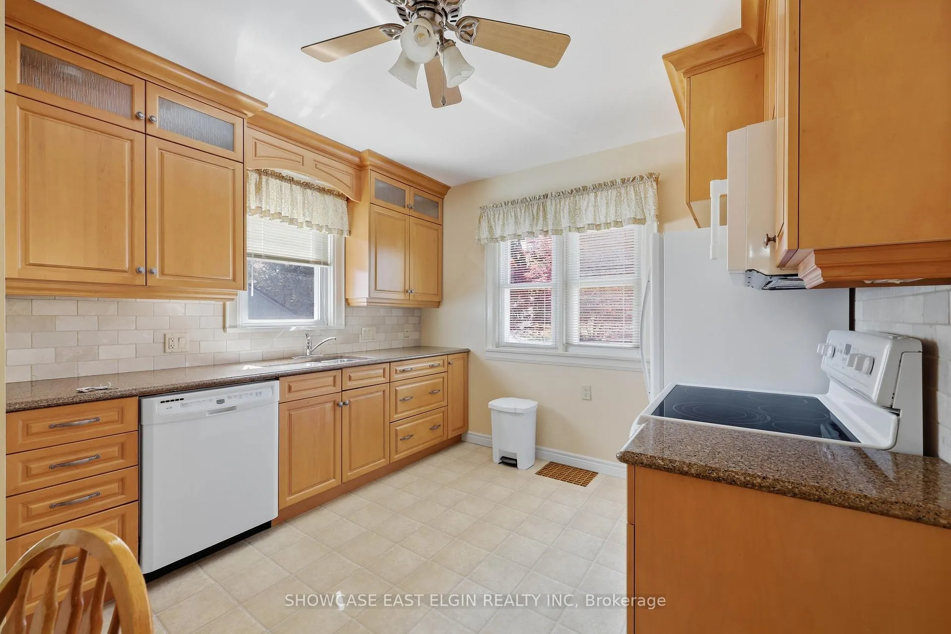 Photo 10 of 31 Park Street, Aylmer — HOMEH