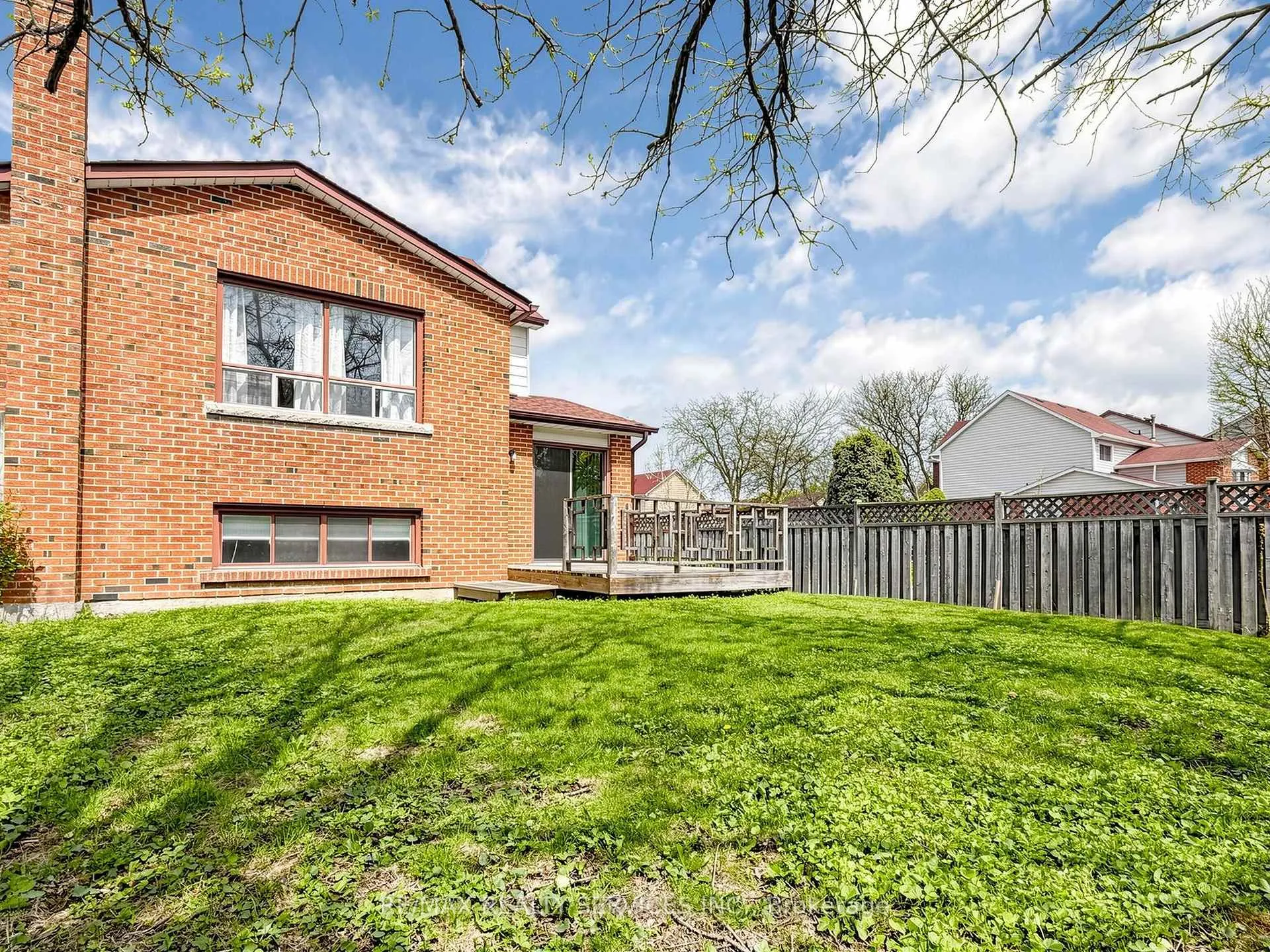 Photo 49 of 2 Bryant Court, Brampton, Brampton West — HOMEH