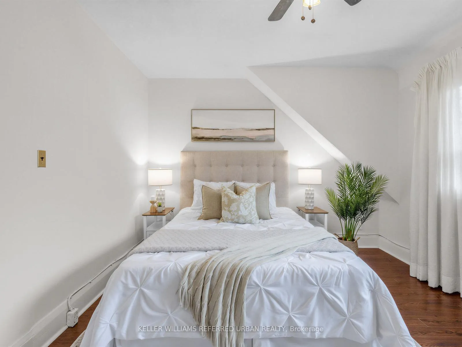 Photo 20 of 145 Oakcrest Avenue, Toronto, East End-Danforth — HOMEH