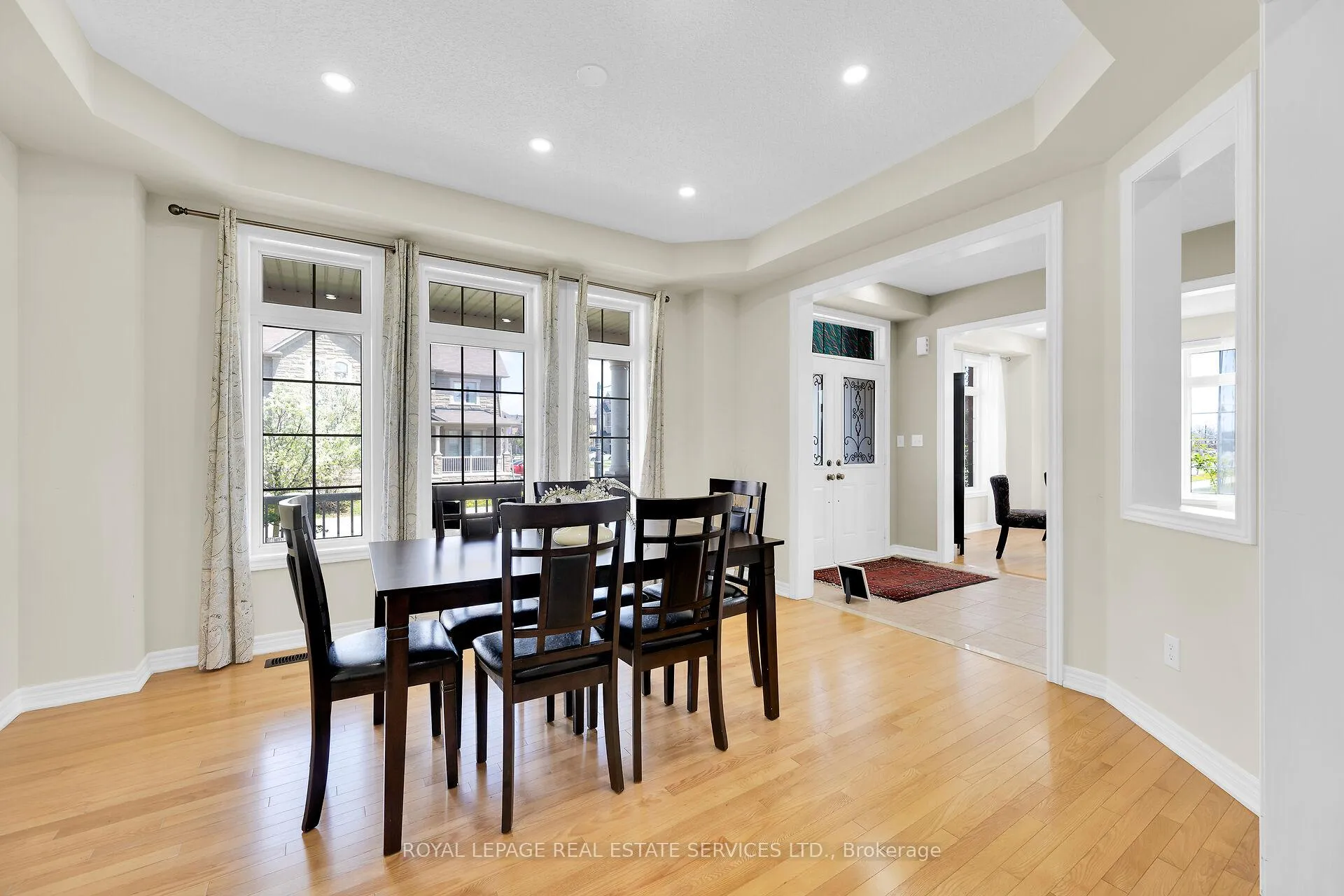 Photo 7 of 123 Attridge Crescent, Hamilton, Waterdown — HOMEH