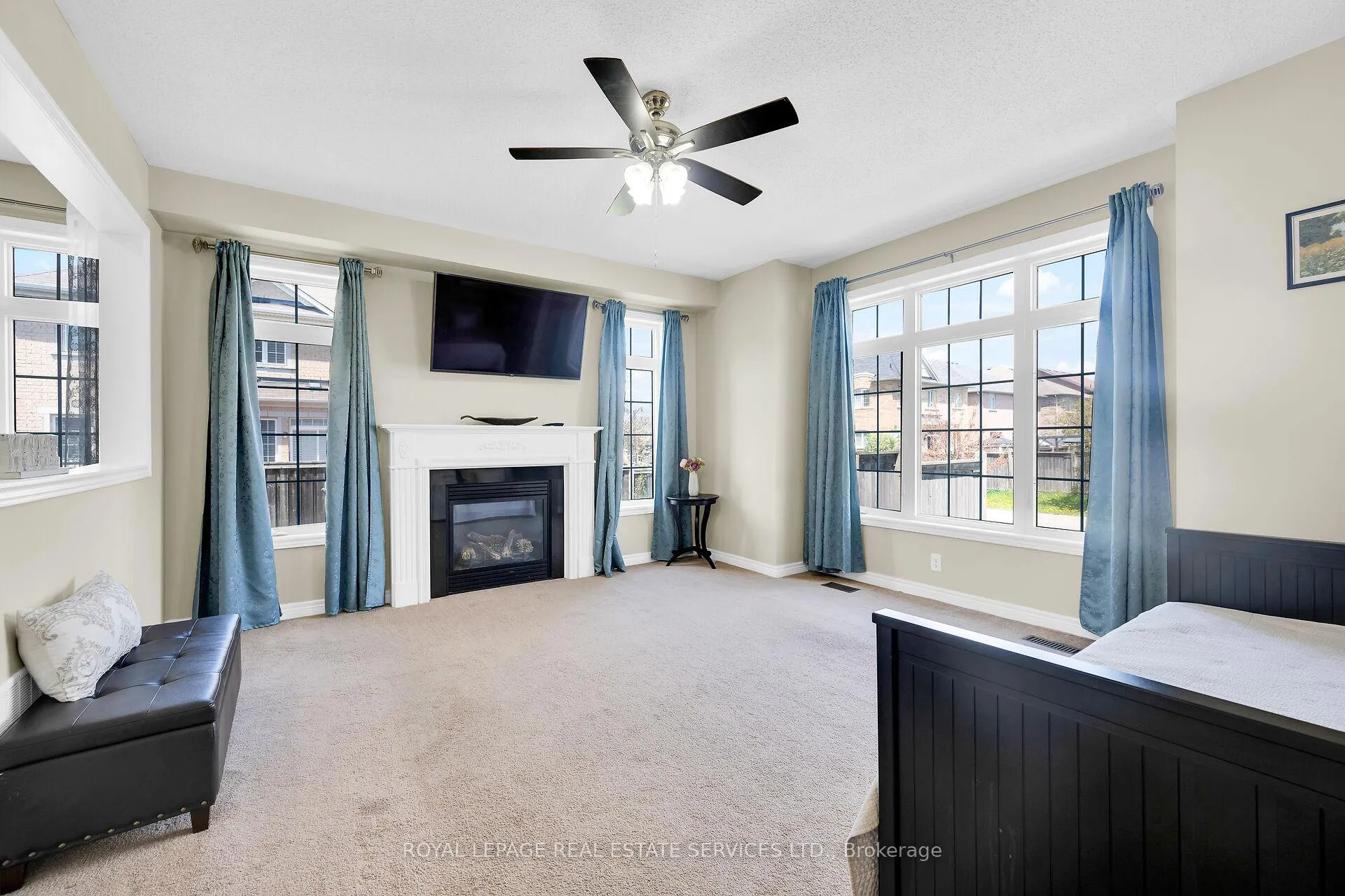 Photo 10 of 123 Attridge Crescent, Hamilton, Waterdown — HOMEH