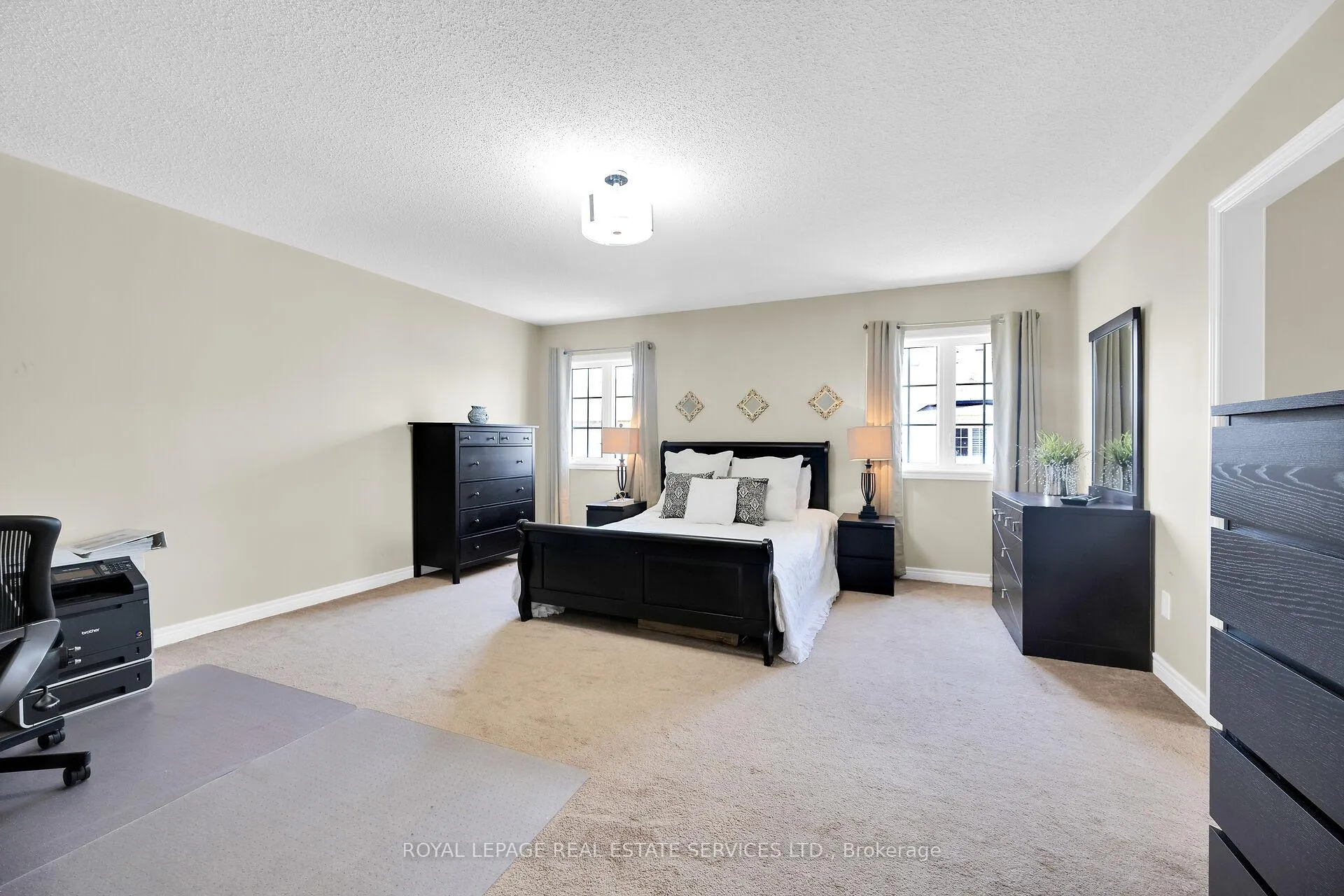 Photo 11 of 123 Attridge Crescent, Hamilton, Waterdown — HOMEH
