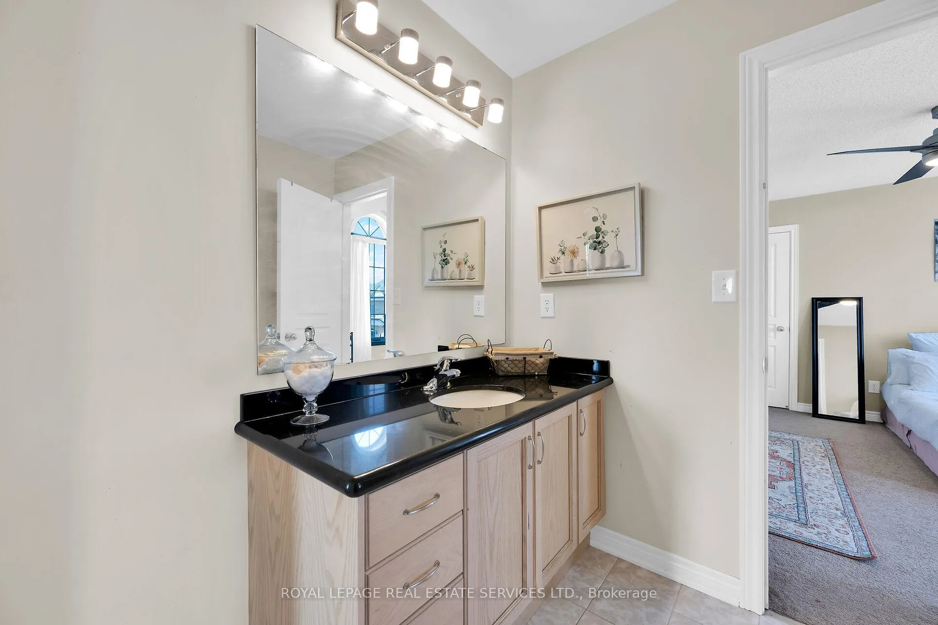 Photo 15 of 123 Attridge Crescent, Hamilton, Waterdown — HOMEH