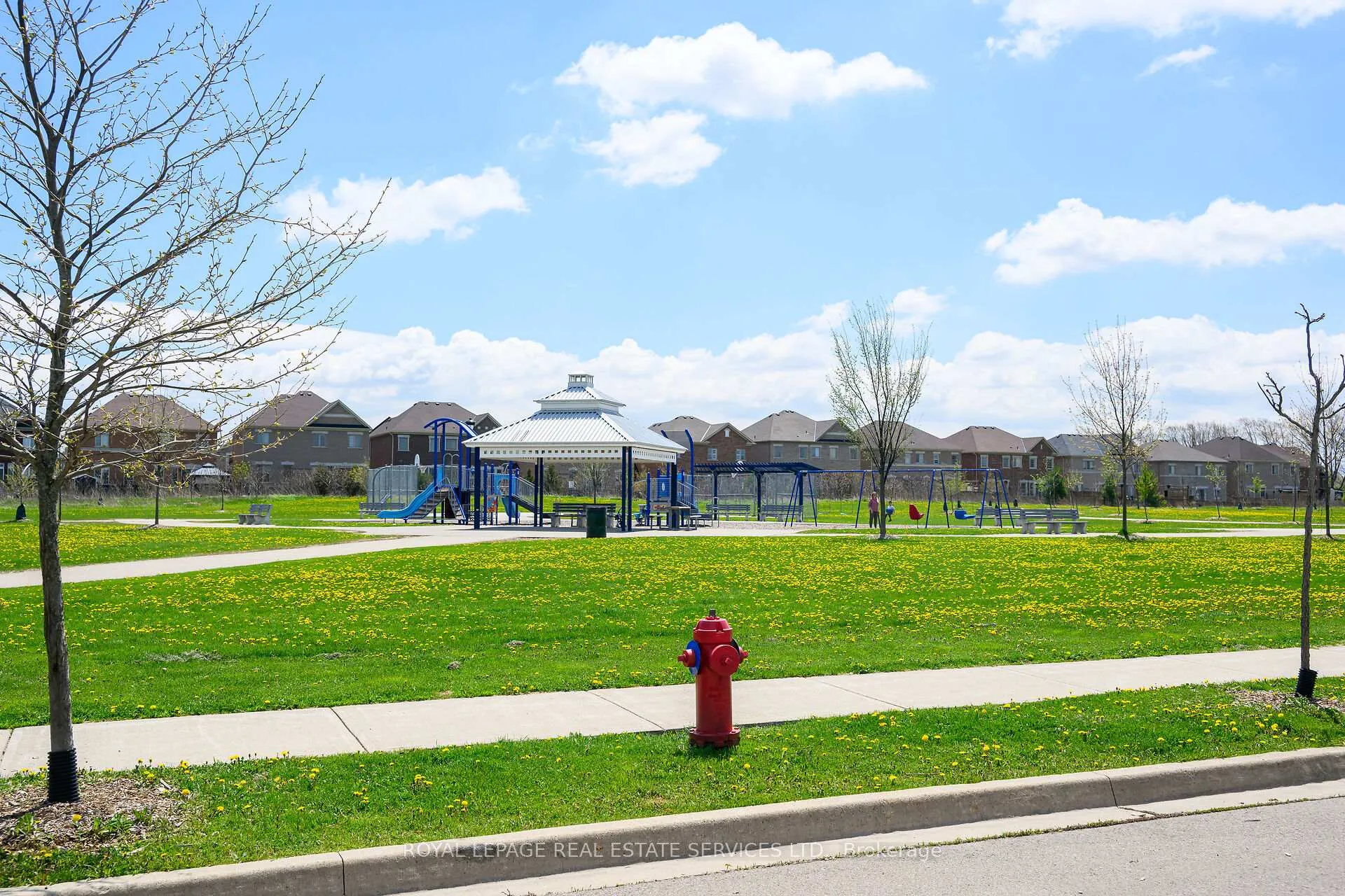 Photo 20 of 123 Attridge Crescent, Hamilton, Waterdown — HOMEH