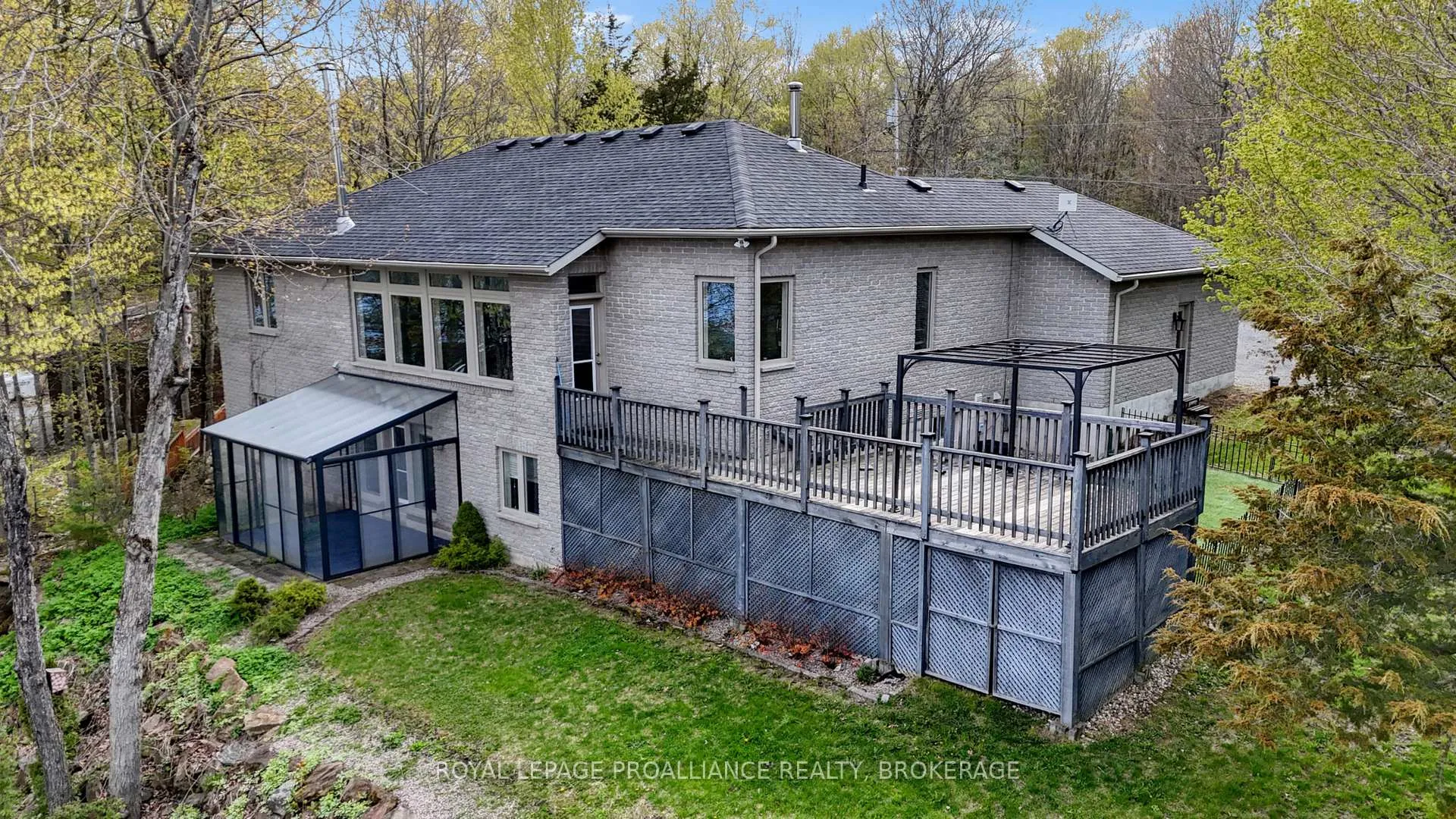 Photo 3 of 4194C Hiawatha Lane, Frontenac, Frontenac South — HOMEH