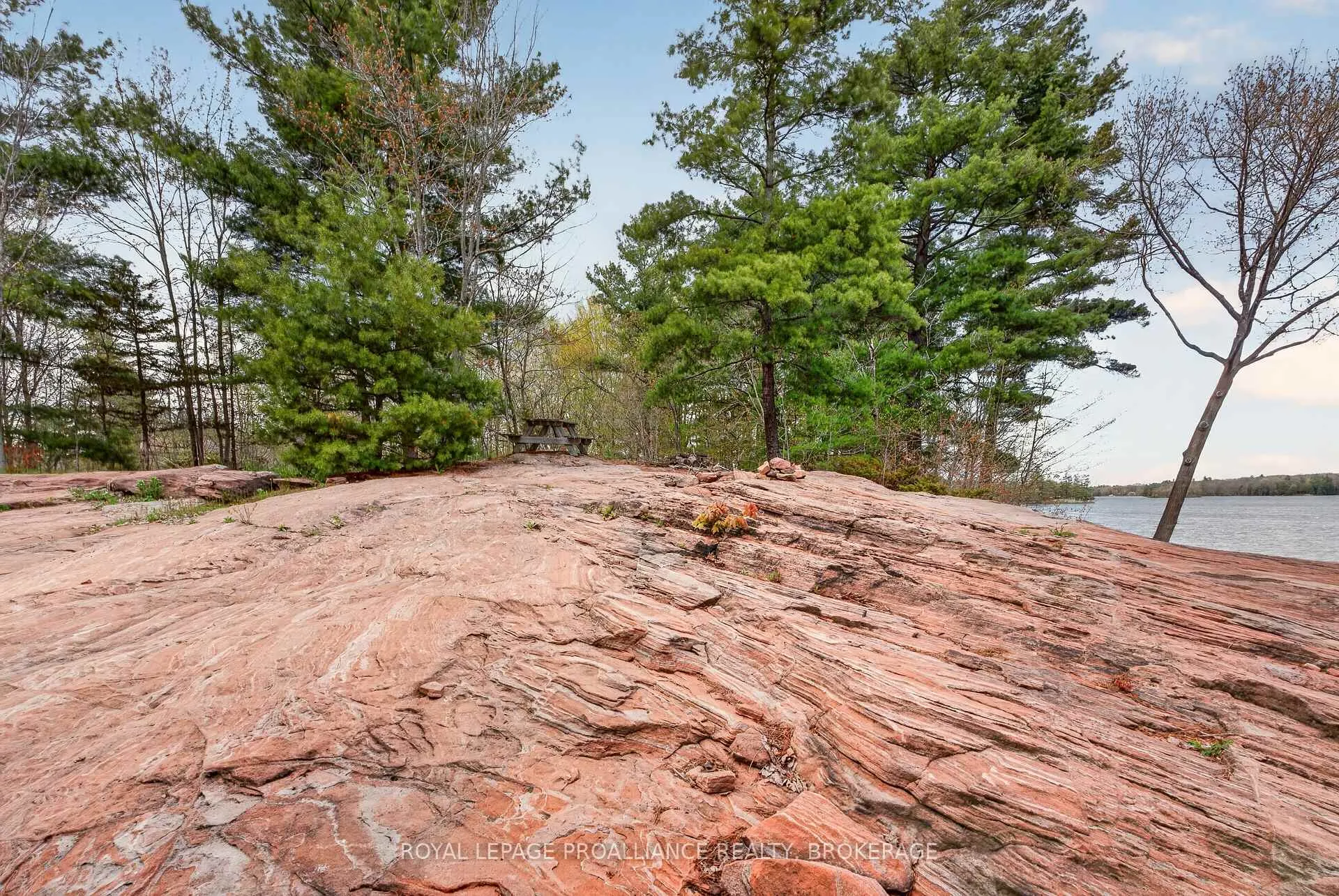 Photo 37 of 4194C Hiawatha Lane, Frontenac, Frontenac South — HOMEH