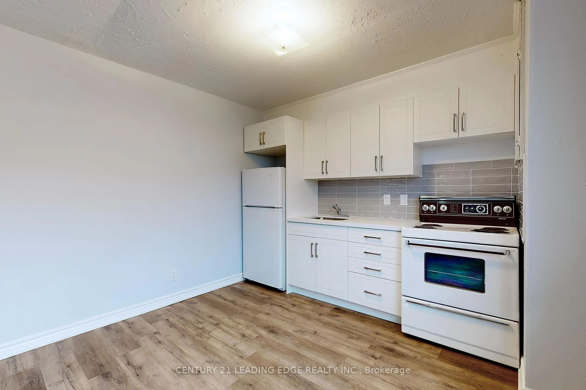 Photo 7 of Unit 1, 18 Brock Street W, Uxbridge — HOMEH