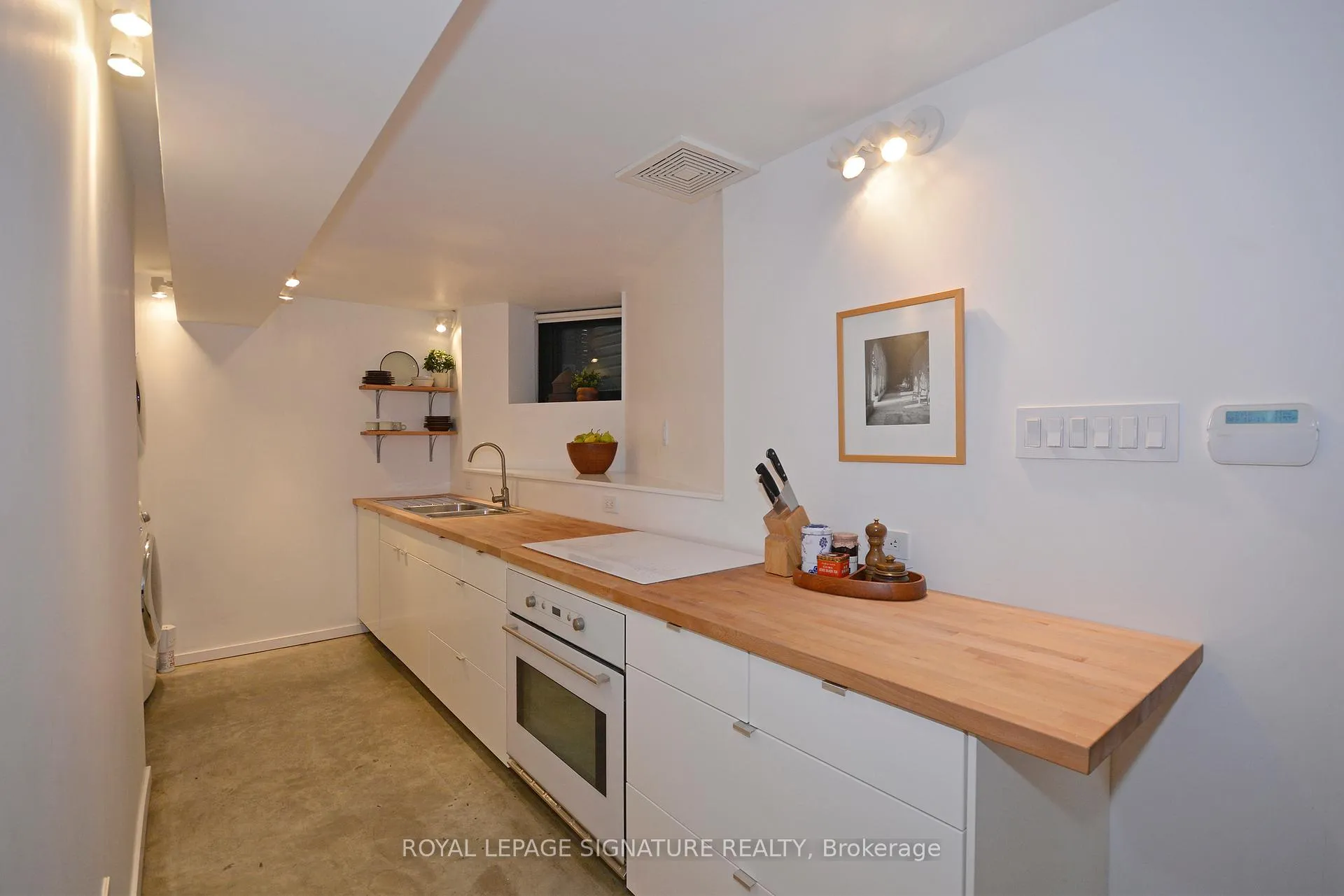 Photo 6 of Unit Lower, 379 Berkeley Street, Toronto, Moss Park — HOMEH