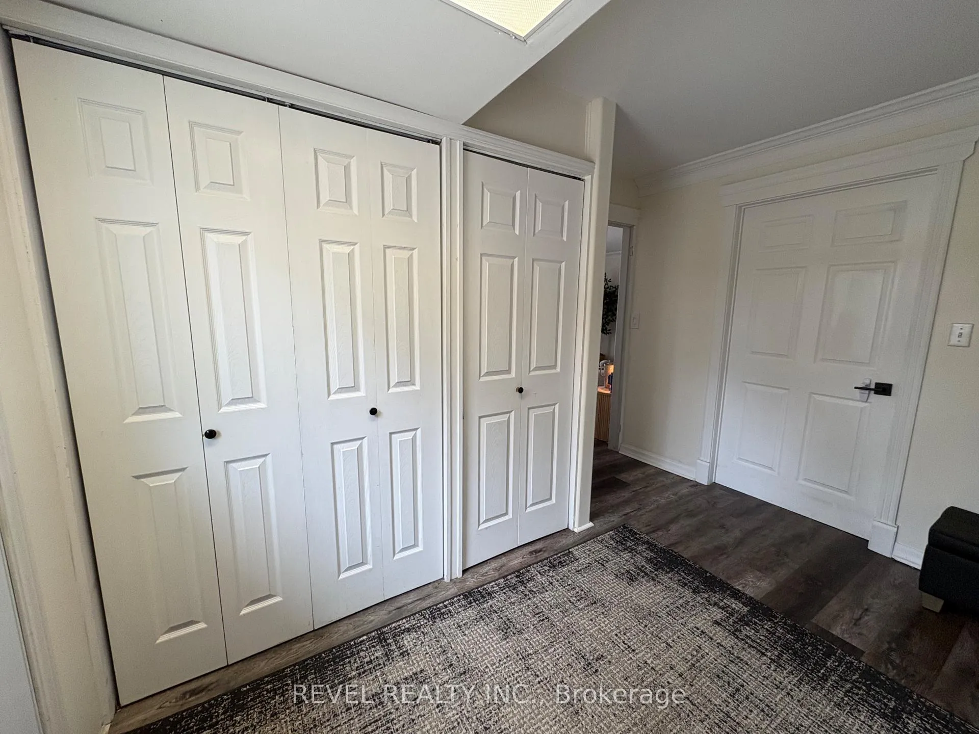 Photo 4 of 269 Sixth Avenue, Cochrane — HOMEH