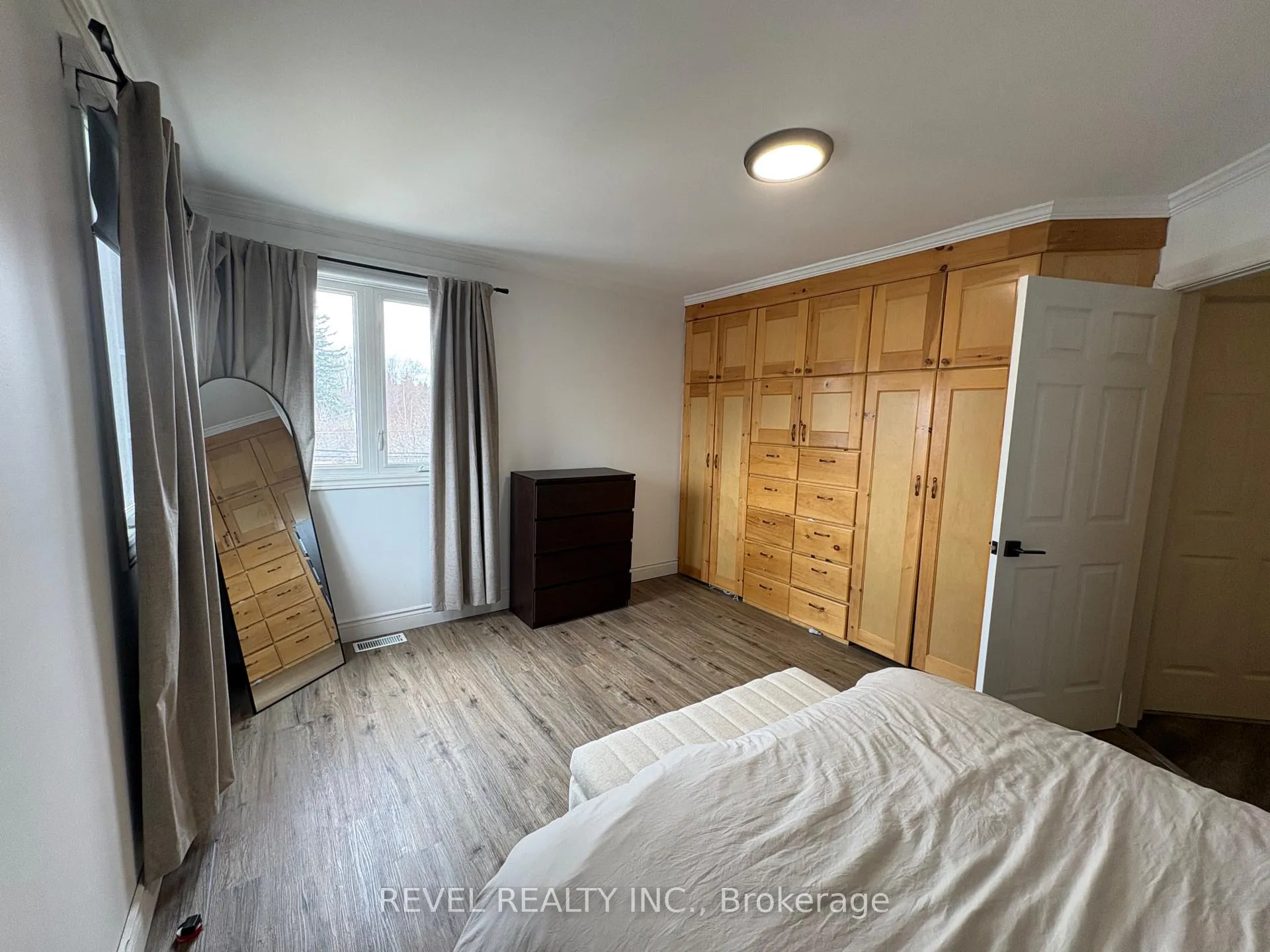 Photo 18 of 269 Sixth Avenue, Cochrane — HOMEH