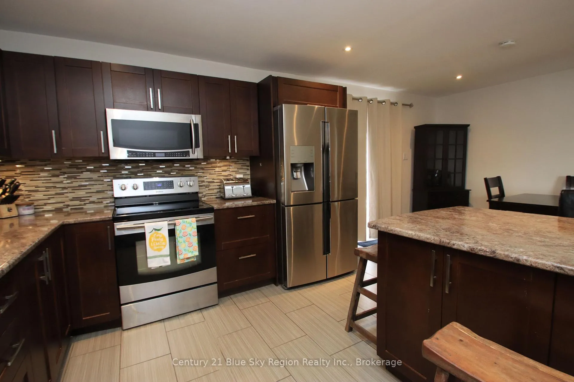 Photo 2 of 127 Bennett Street, North Bay, Widdifield — HOMEH