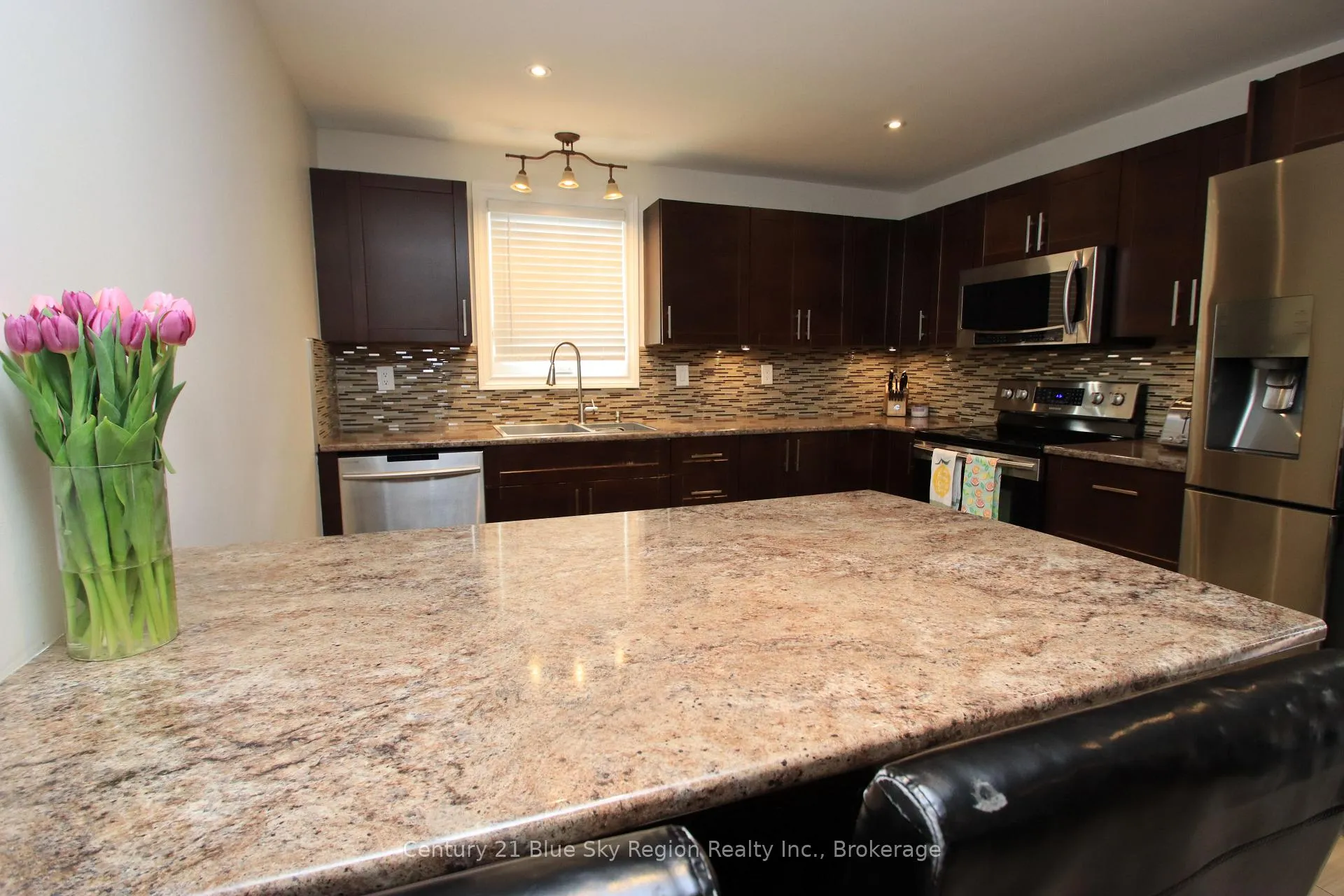 Photo 3 of 127 Bennett Street, North Bay, Widdifield — HOMEH