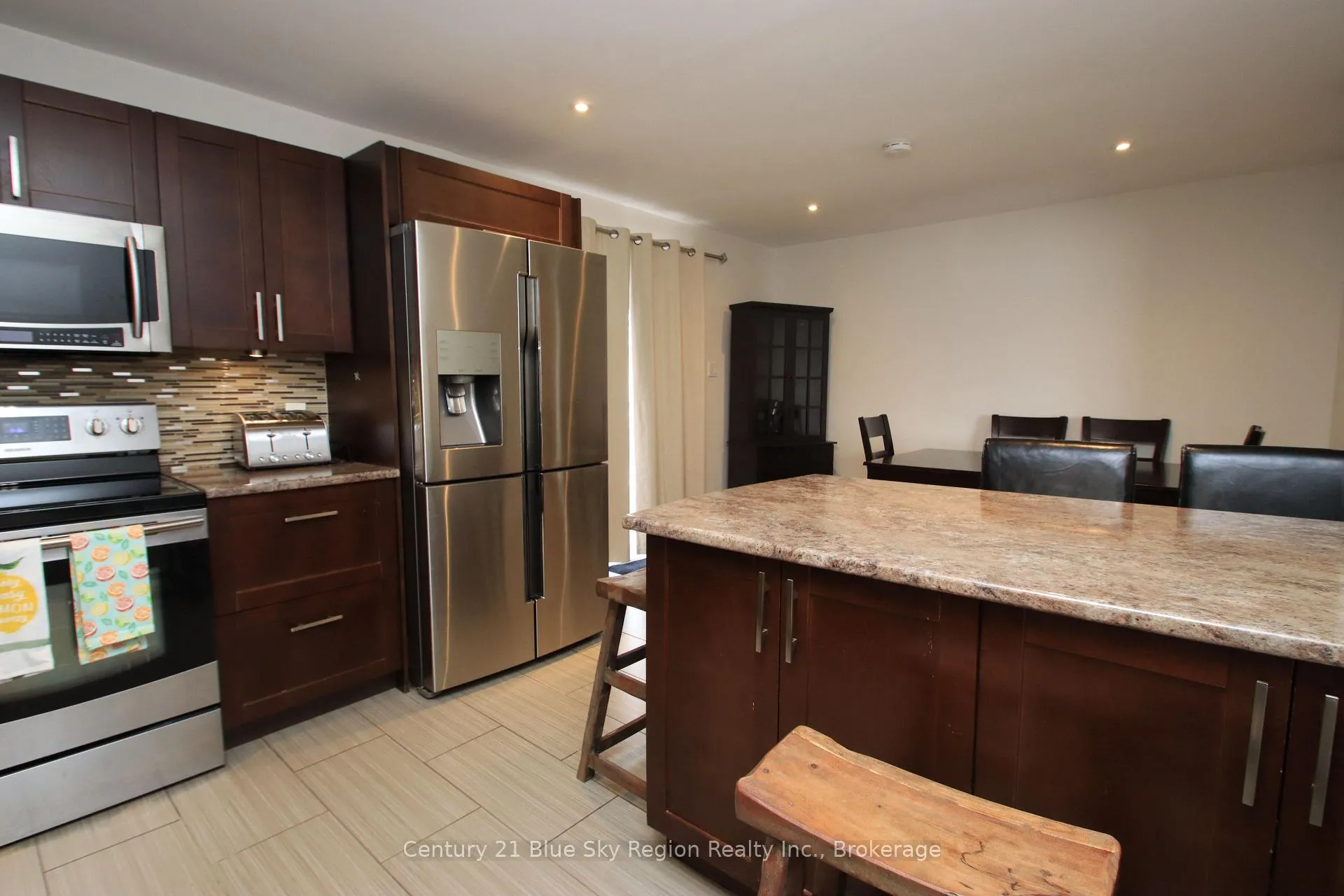 Photo 4 of 127 Bennett Street, North Bay, Widdifield — HOMEH