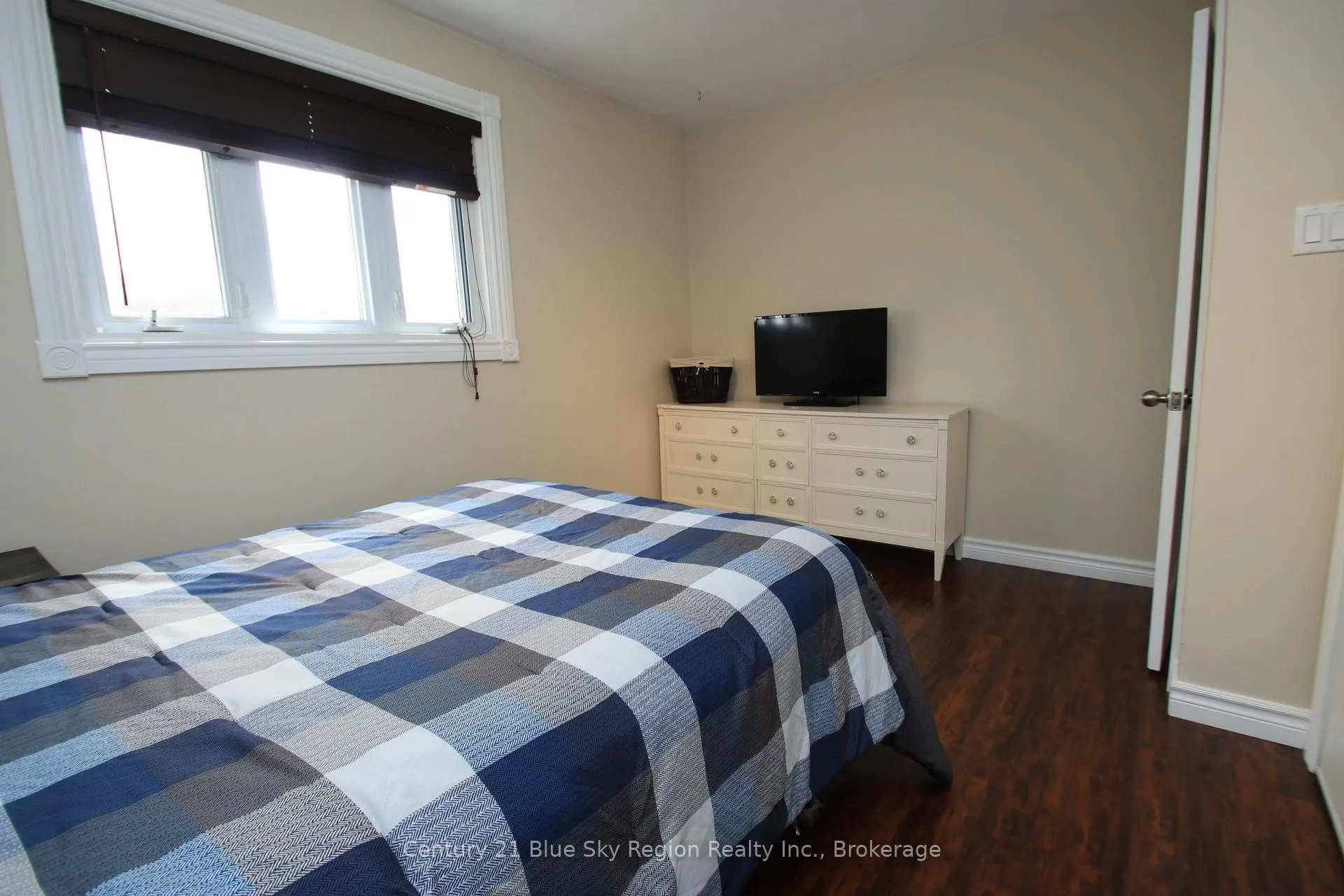 Photo 13 of 127 Bennett Street, North Bay, Widdifield — HOMEH