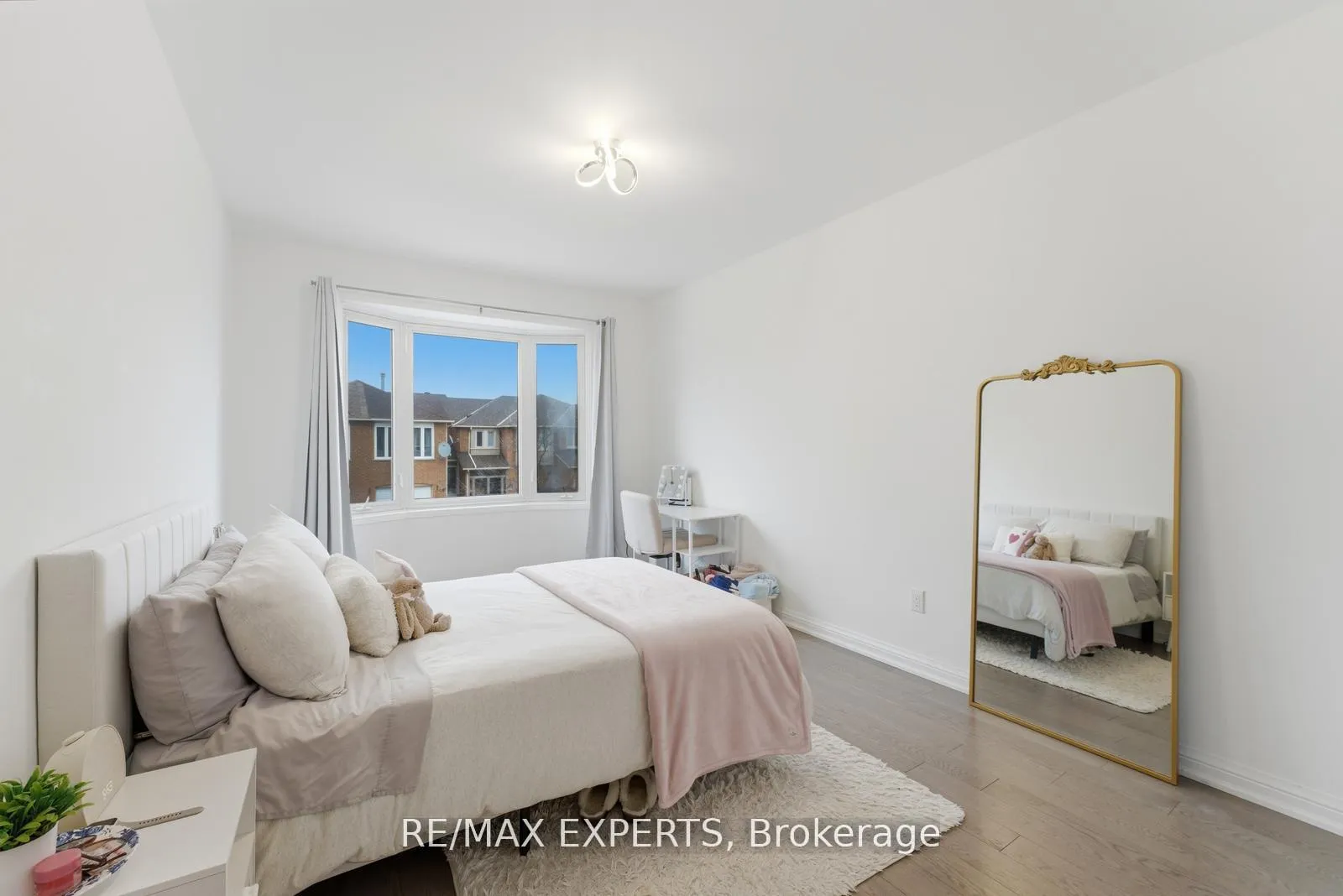 Photo 18 of 22 Wedgewood Place, Vaughan, Concord — HOMEH