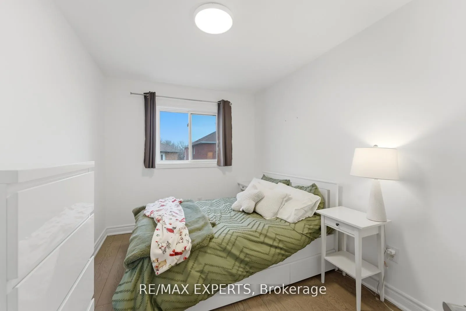Photo 23 of 22 Wedgewood Place, Vaughan, Concord — HOMEH