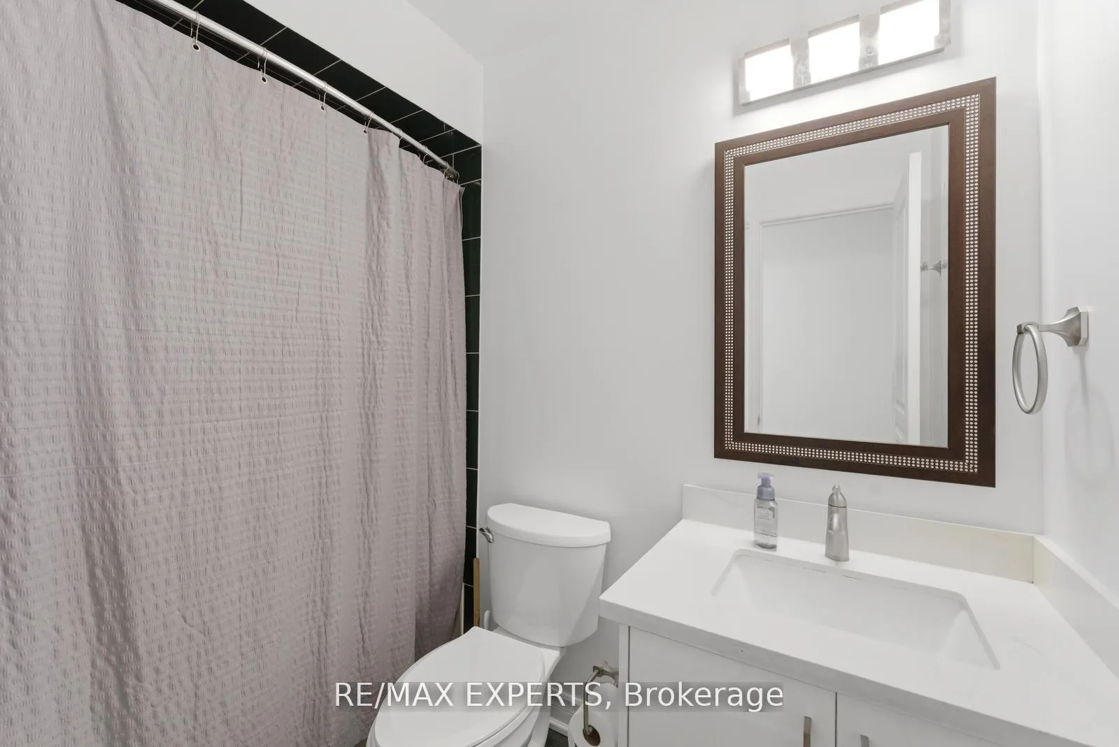 Photo 25 of 22 Wedgewood Place, Vaughan, Concord — HOMEH