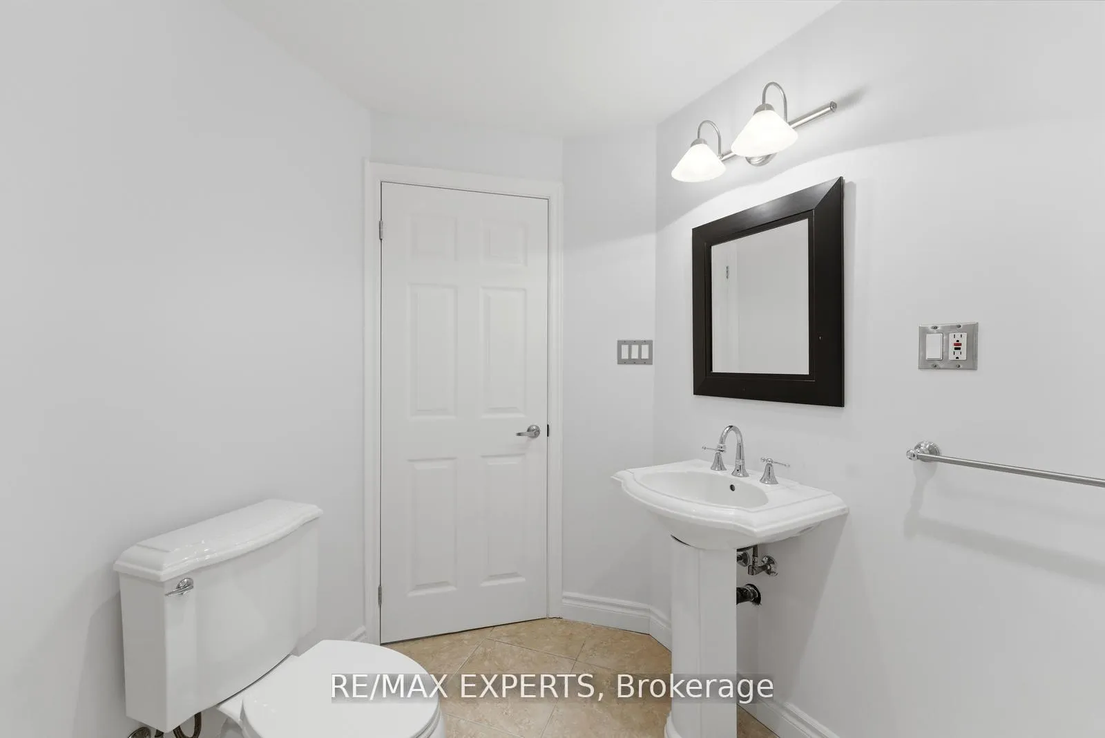Photo 30 of 22 Wedgewood Place, Vaughan, Concord — HOMEH
