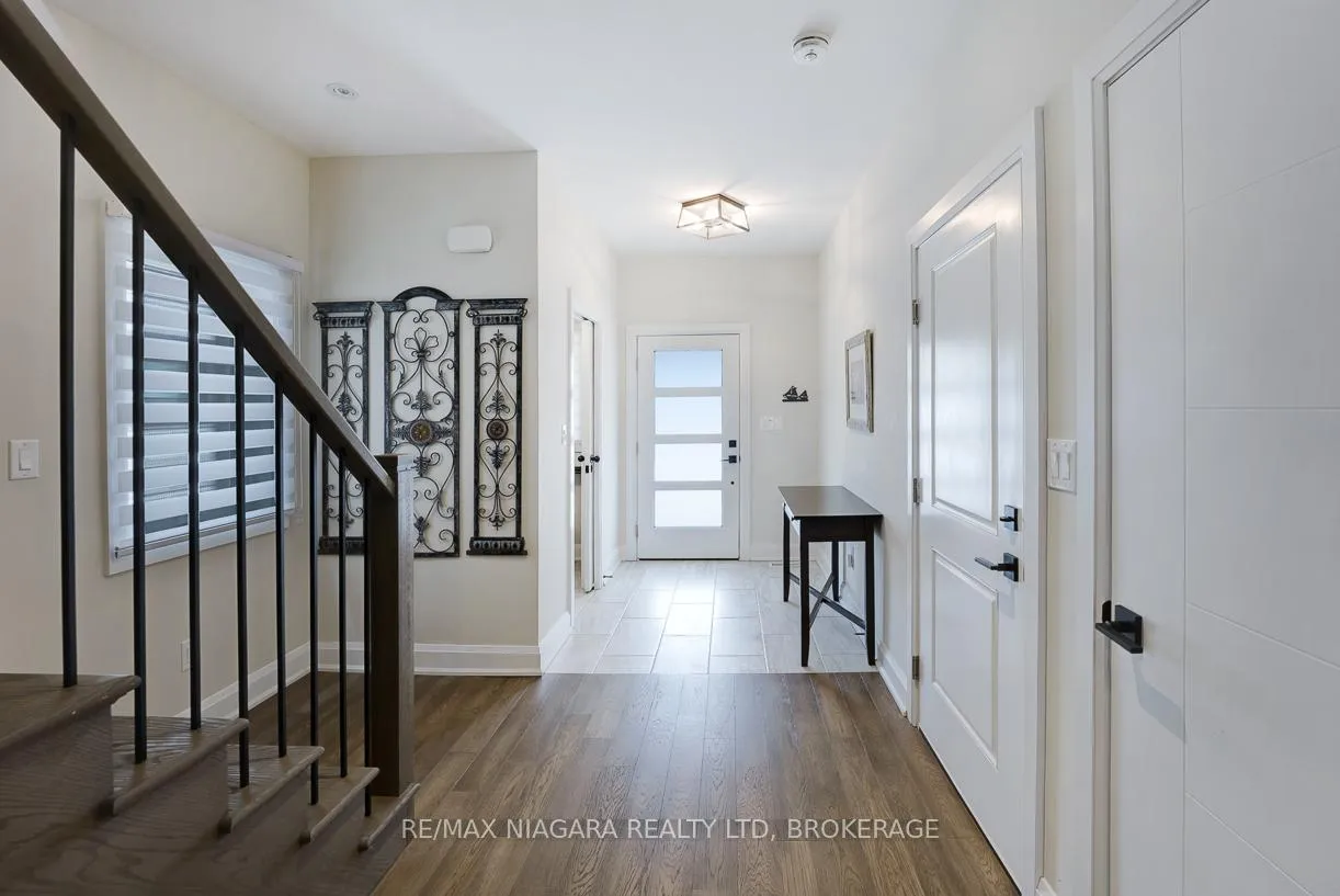 Photo 6 of 77B Broadway, St. Catharines, Port Weller — HOMEH