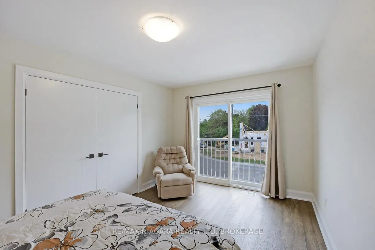 Photo 20 of 77B Broadway, St. Catharines, Port Weller — HOMEH