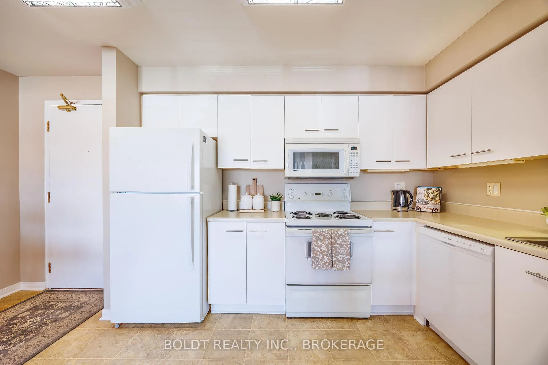 Photo 7 of Unit 313, 78 Roehampton Avenue, St. Catharines, Carlton/Bunting — HOMEH