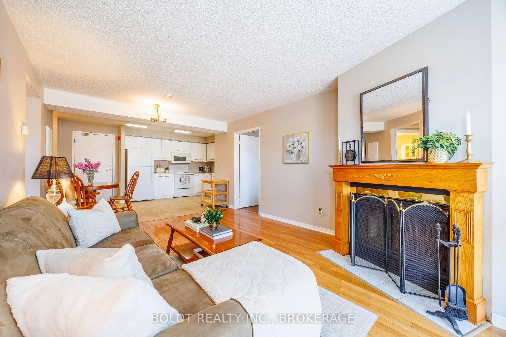Photo 11 of Unit 313, 78 Roehampton Avenue, St. Catharines, Carlton/Bunting — HOMEH