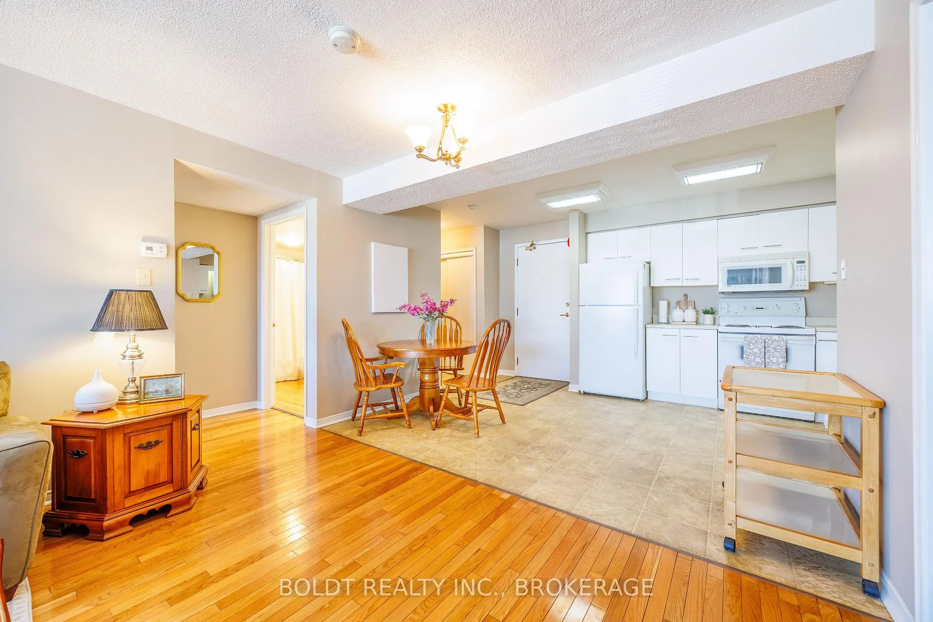 Photo 12 of Unit 313, 78 Roehampton Avenue, St. Catharines, Carlton/Bunting — HOMEH