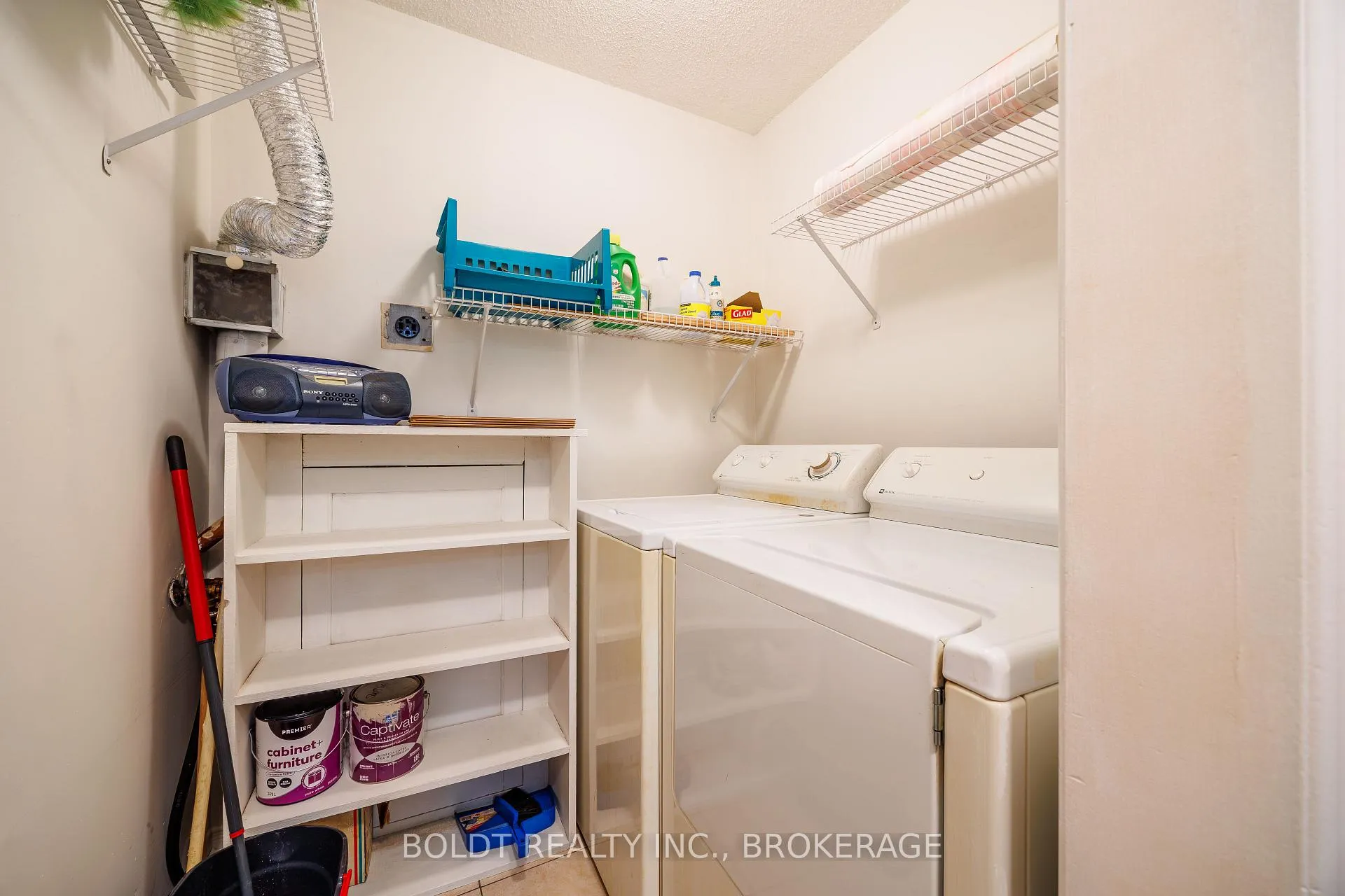 Photo 20 of Unit 313, 78 Roehampton Avenue, St. Catharines, Carlton/Bunting — HOMEH