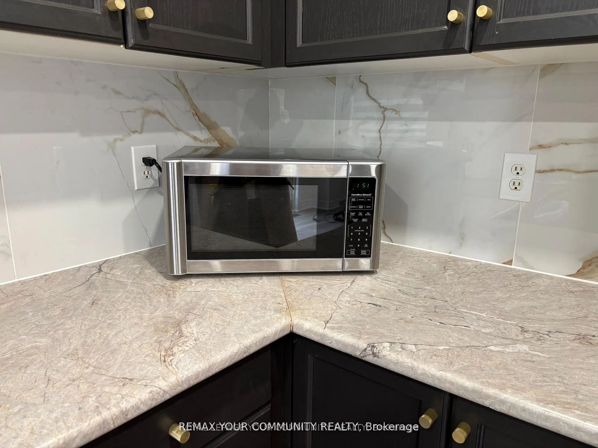 Photo 11 of 52 Stanley Street, Barrie, East Bayfield — HOMEH