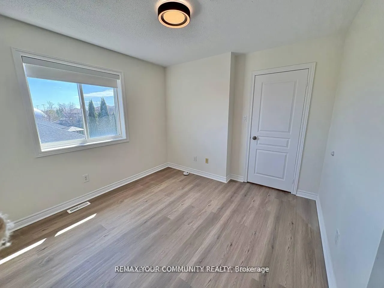 Photo 25 of 52 Stanley Street, Barrie, East Bayfield — HOMEH